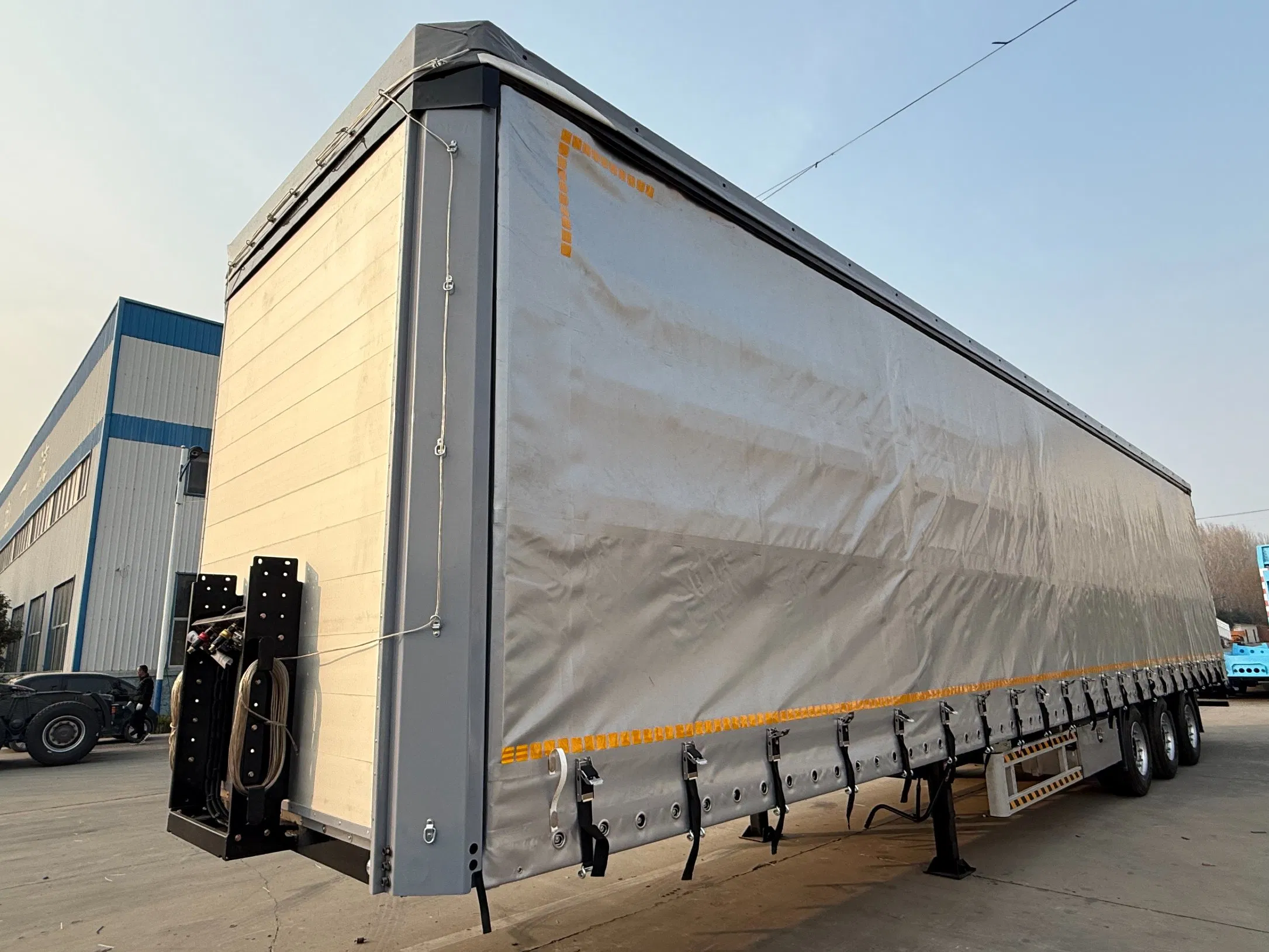 China Manufacturer 3axles 4axles 40ton 60ton 80ton 90cbm 110cbm 130cbm Cargo Transport Drop Side Curtain Canvas Box Van Semi Trailer