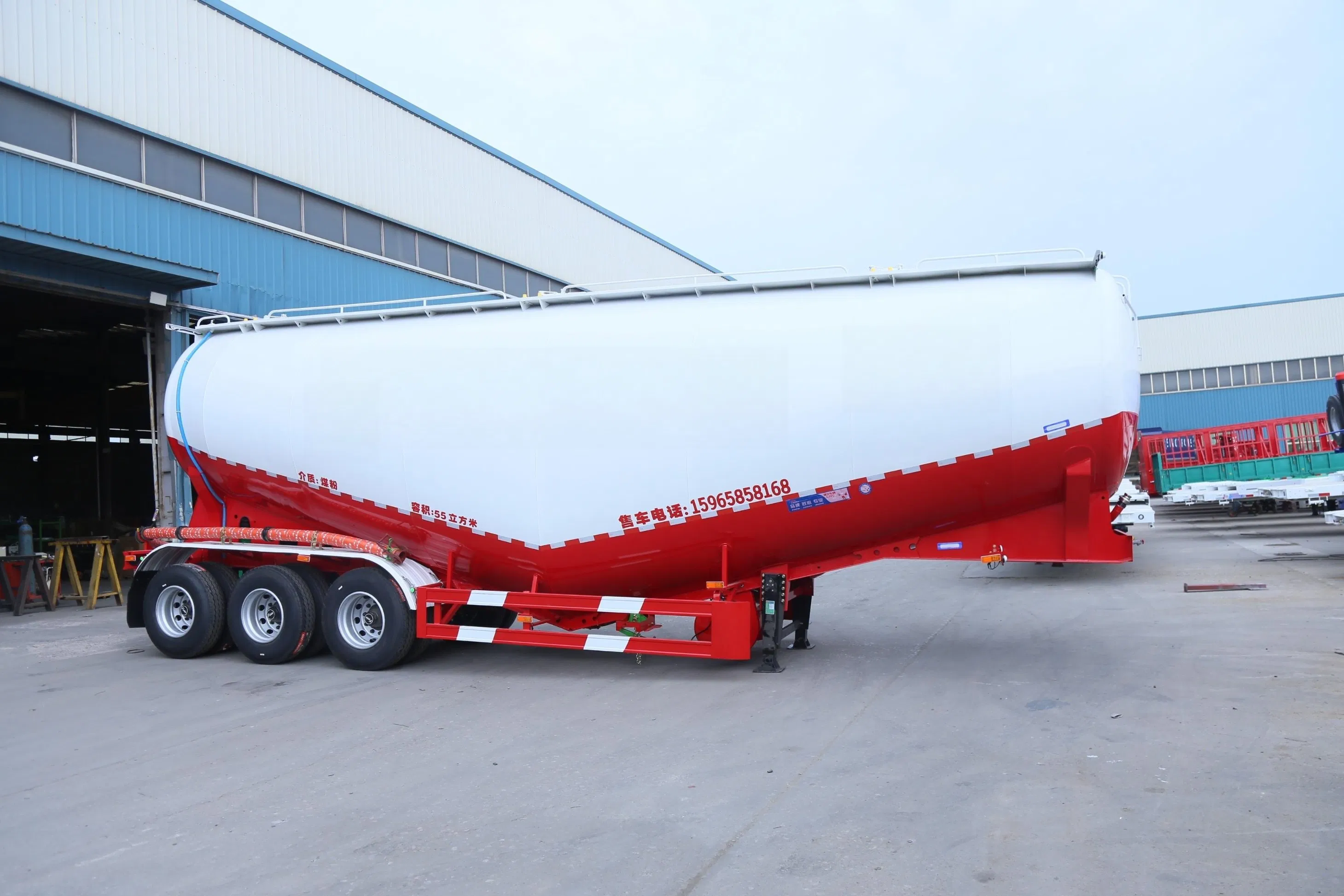 3 Axles Cargo Powder Tanker Truck Carrier Cimc Bulk Cement Semi Trailer
