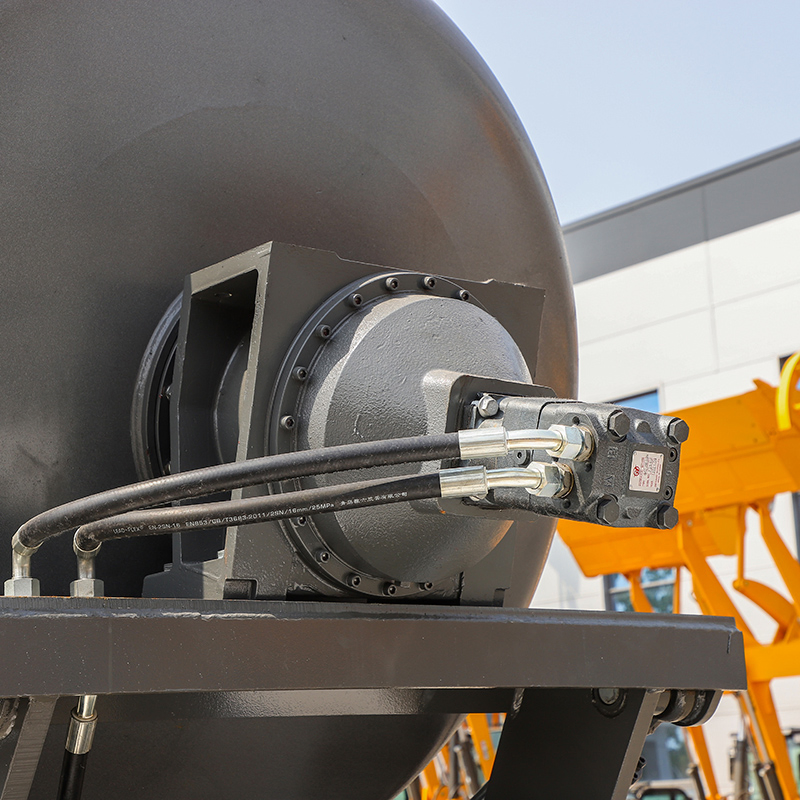 Small Self Loading Mobile Cement Concrete Mixer Truck Prices for Sale