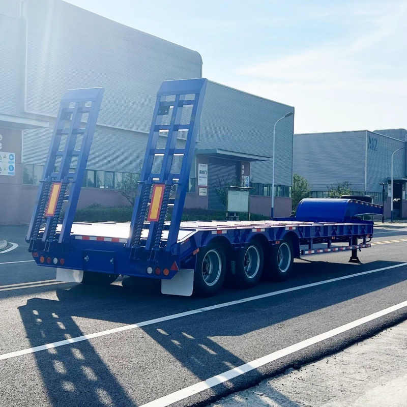60 Ton Capacity Perfect for Machinery Transport Lowboy Semi-Trailer