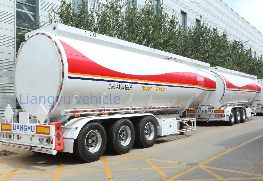 2/3/4 Axles 42000L/42cbm Aluminum Alloy/Steel Oil/Fuel Tanker Truck Semi Trailer for Gas Deliver