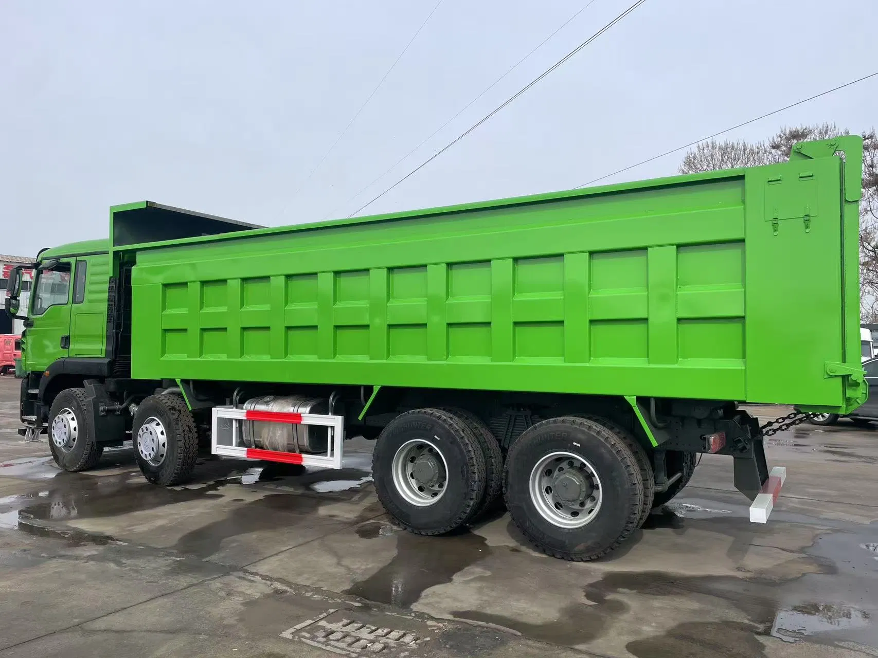 Sinotruk 380HP 430HP 460HP 12 Wheels 6X4 8X4 HOWO Tx Dump Truck