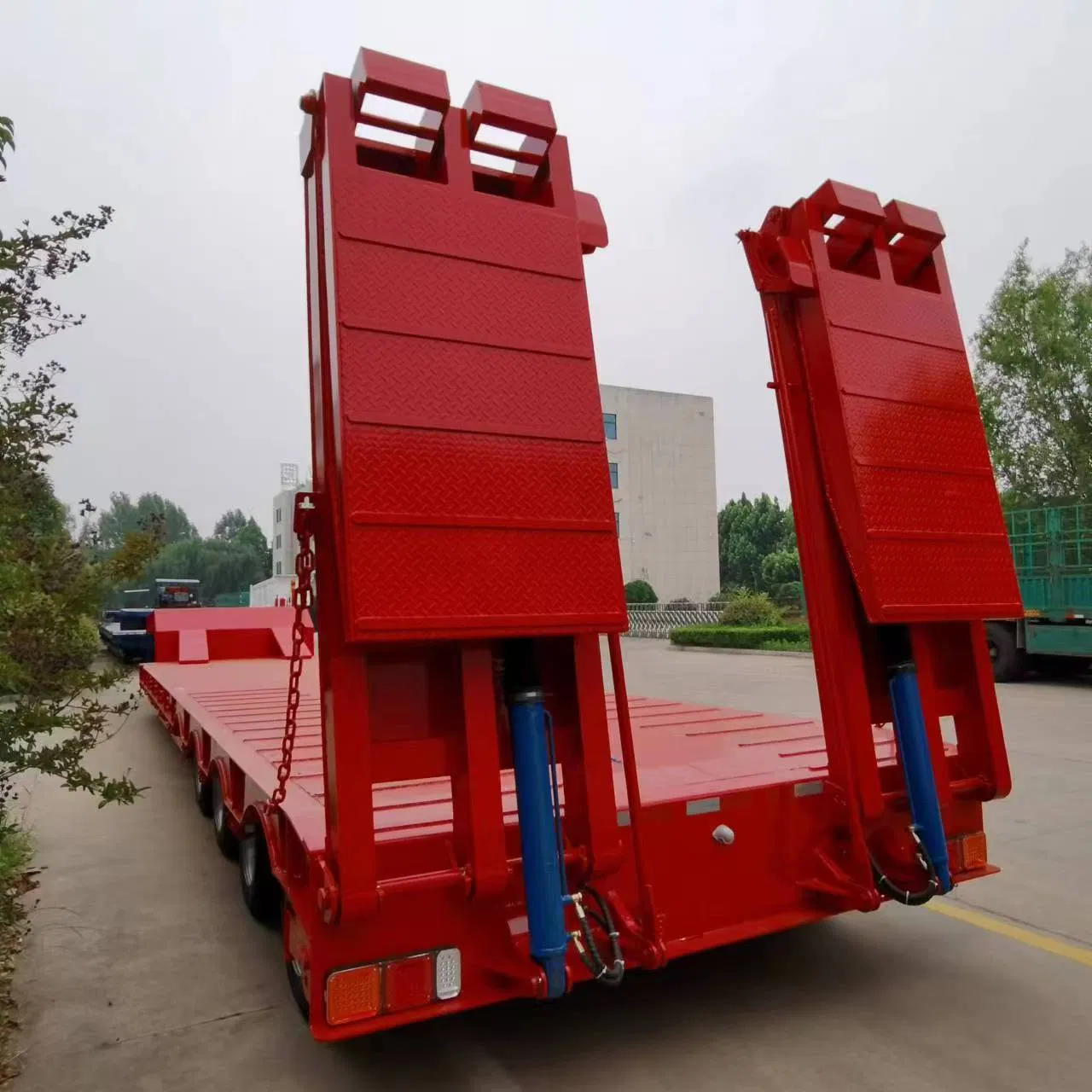 Good Prices 3/4/6 Axle Lowbed Low Bed Lowboy Flatbed Gooseneck Semi Trailer /Container Trailer/Flatbed Truck Trailer