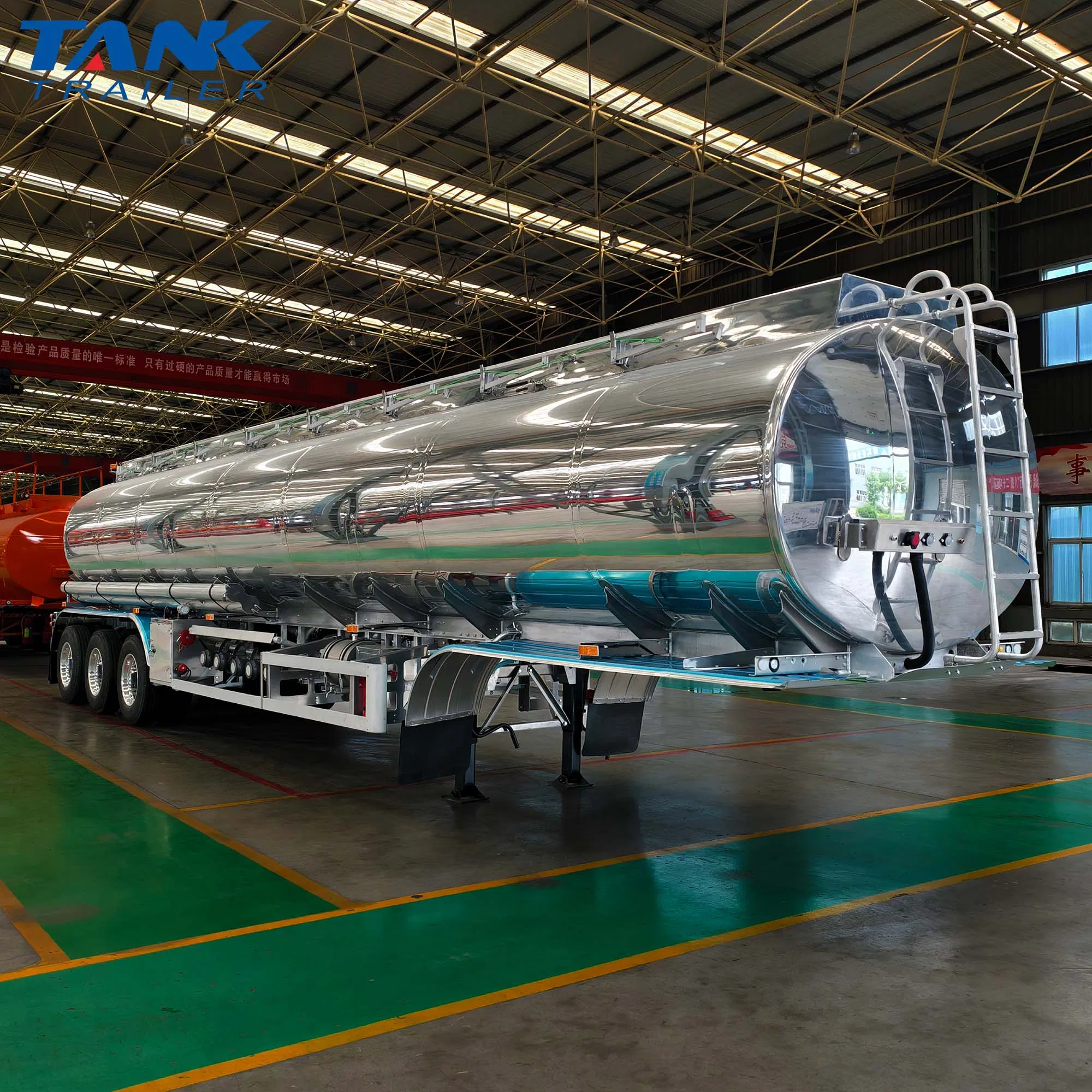 2/3/4 Axle 30cbm 40cbm 50cbm Carbon Steel/Stainless Steel/Aluminum Alloy Tanker Truck Semi Trailer for Milk/Diesel/Liquid/Oil/Fuel Transportion