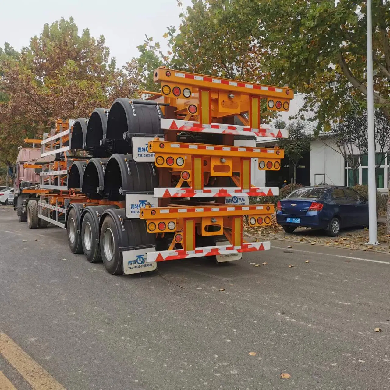 Mongolia Coal Loading Two Flatbed Semitrailer Container Trailer Container Dump Skeleton Truck Low Boy Dolly Lowbed Truck Trailer