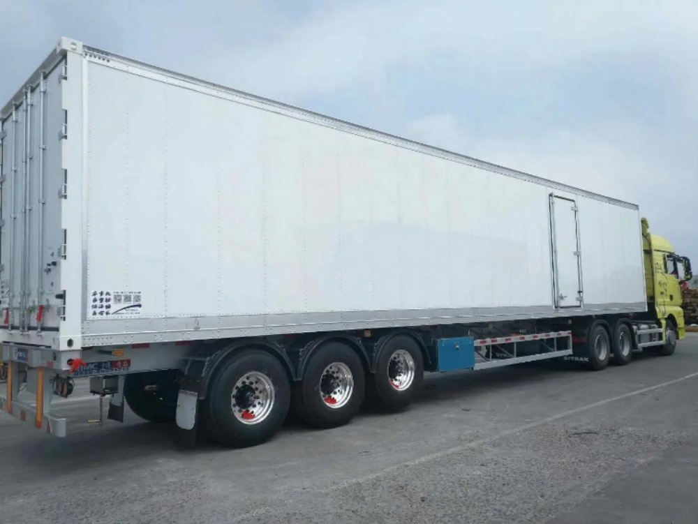 3 Axle 40FT Semi Trailer Refrigerator Truck Refrigerated Container Trailer for Storage Vegetables