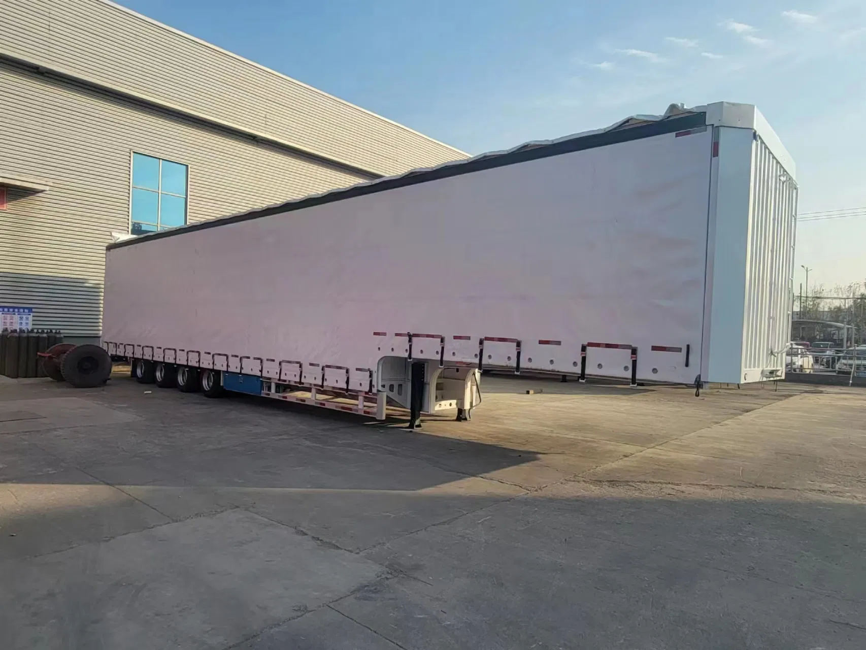 Cargo Transport Dry Van Type Box Semi Trailer 60 Tons 45FT Opan Wing Van Box Semi Trailer Curtain Semi Truck Trailerebs Side Curtain