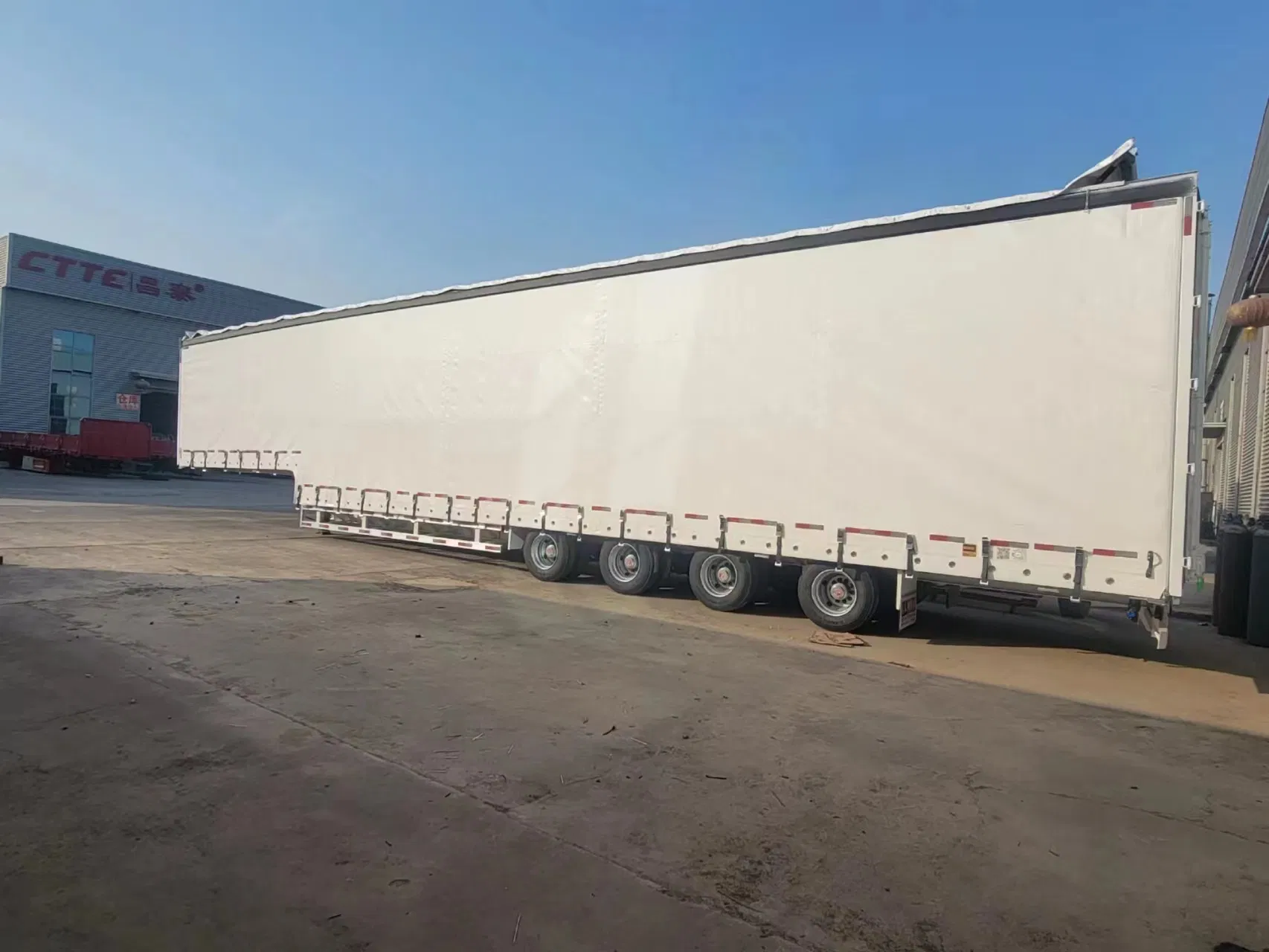 Made in China 3 Axles Curtain Structure Van Curtain Side Semi Trailer