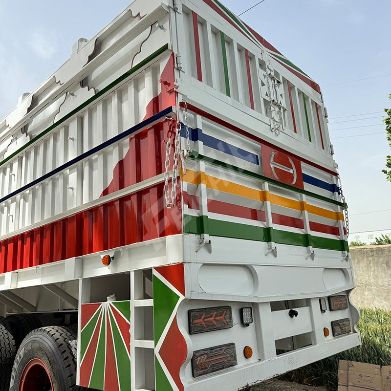 Sudanese Style 2-Axle High-Sided Plate Semi-Trailer Livestock Animal Cattle Transport Fence Side Wall Semi-Trailer