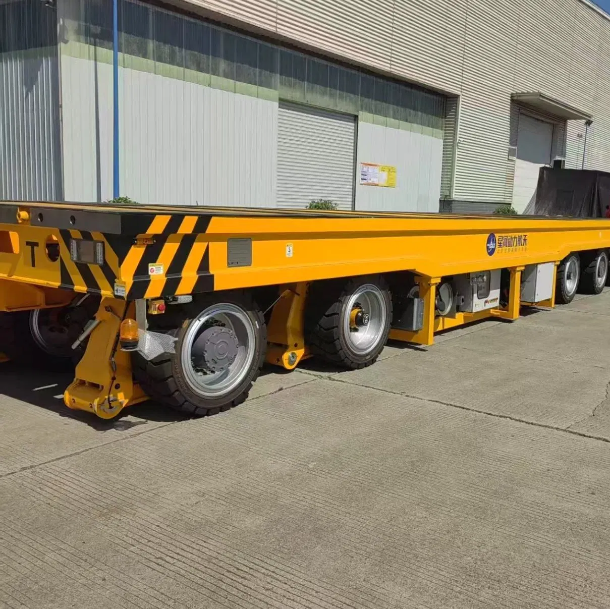 6 Axle Lowbed Traile Hydraulic 200t Heavy-Duty Flat Transporter Modular Trailer for Machinery and Equipment Transportation Goethe Walked on His Own Semi Trailer
