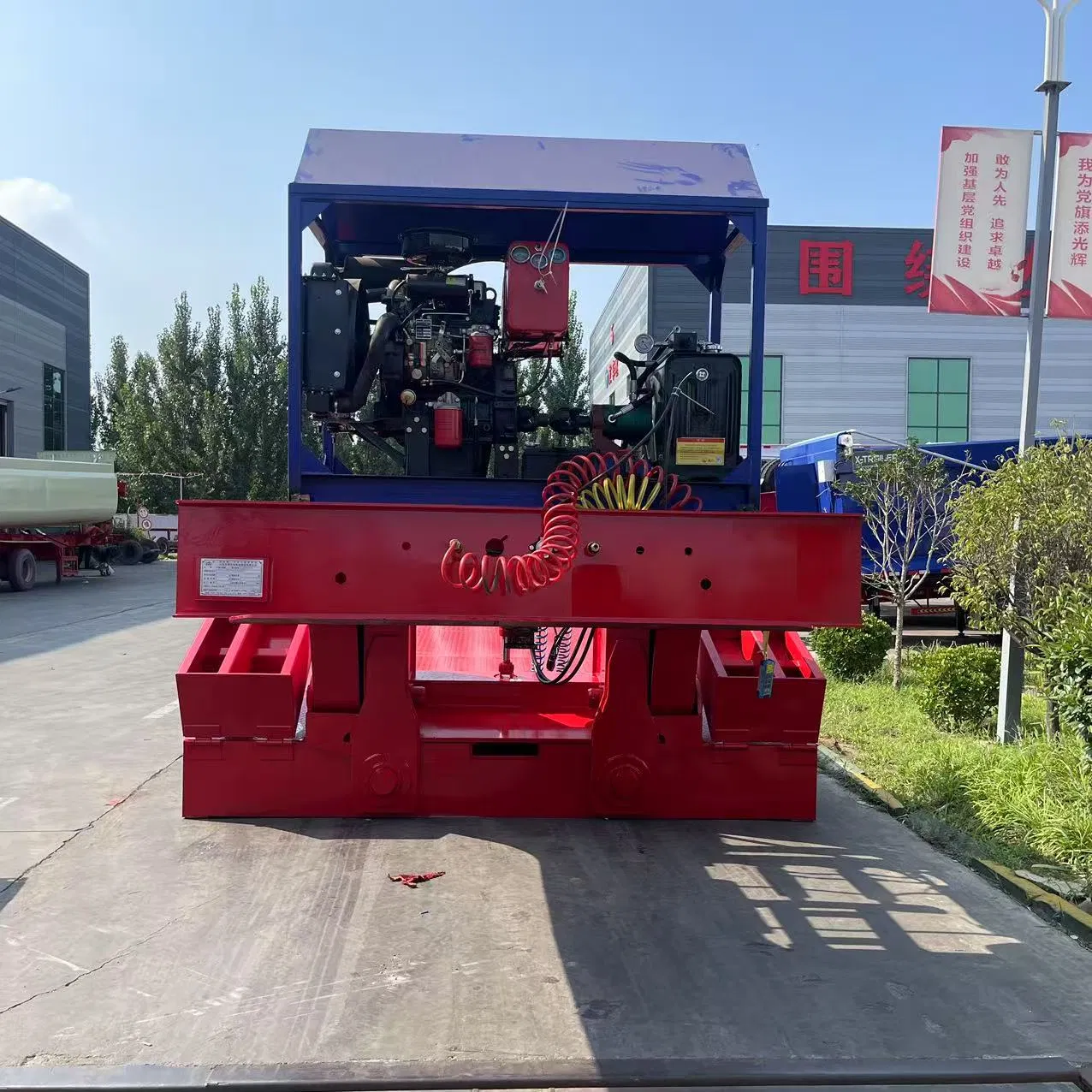 Dependable Heavy-Duty Goose Neck Low Bed Semi Truck Trailer for Oil Fields