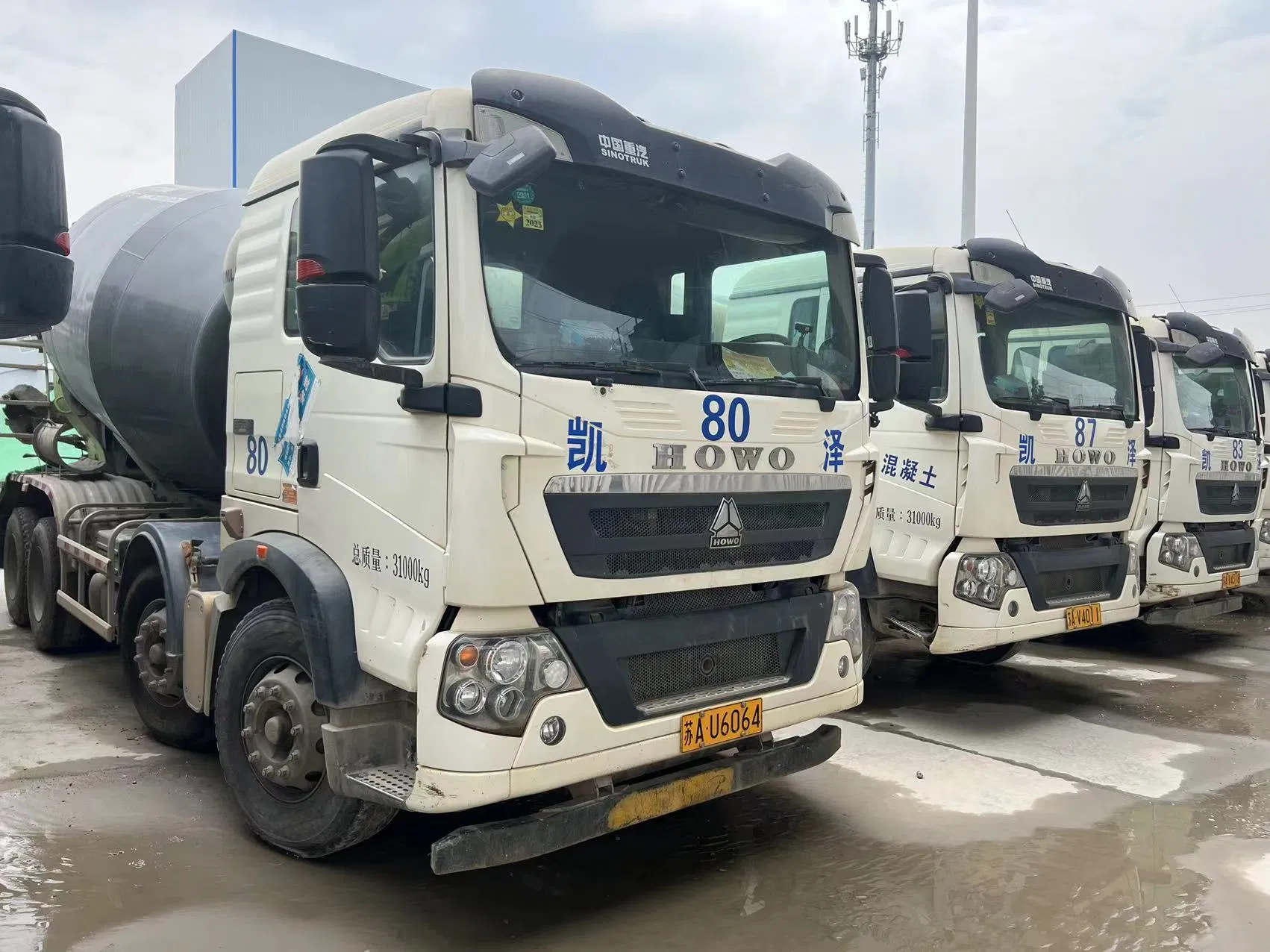 2021 Hoowo Used Concrete Mixer Concrete-Mixer Truck