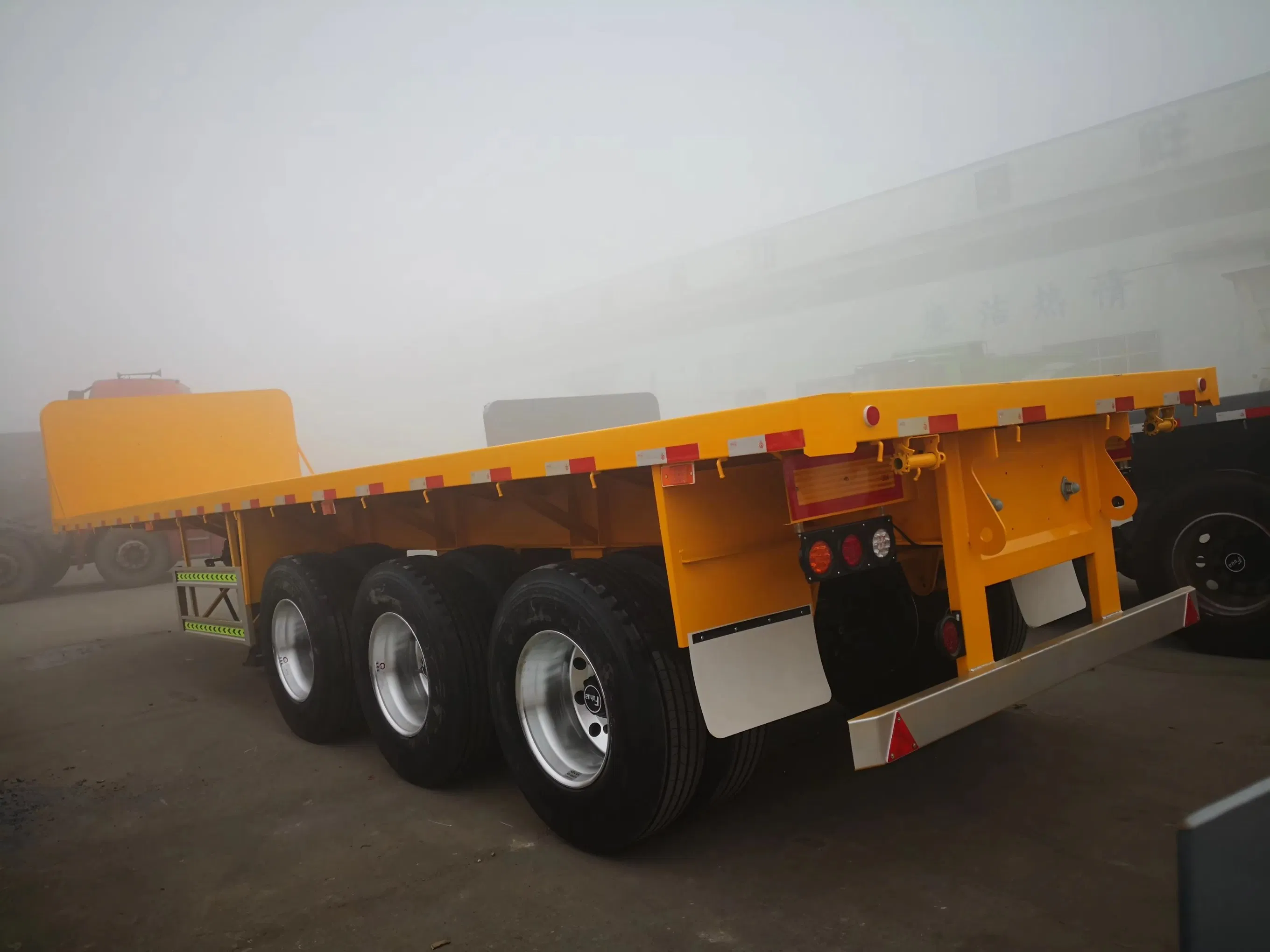Heavy-Duty Extendable Flatbed Cargo Trailer for Semi Trucks