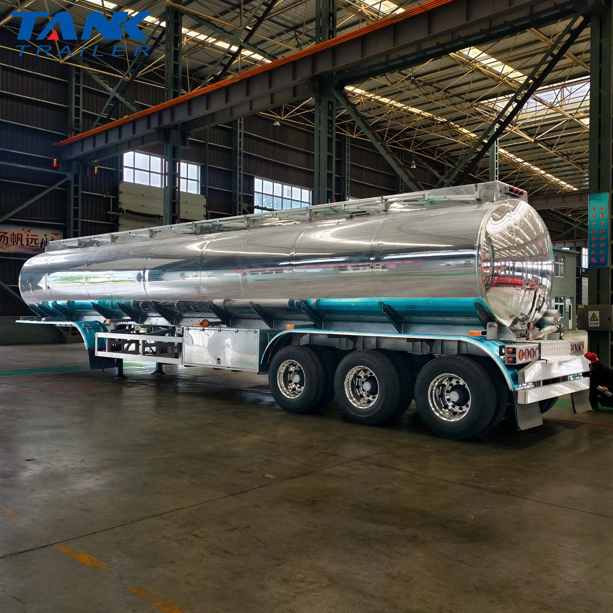 2/3/4 Axle 30cbm 40cbm 50cbm Carbon Steel/Stainless Steel/Aluminum Alloy Tanker Truck Semi Trailer for Milk/Diesel/Liquid/Oil/Fuel Transportion