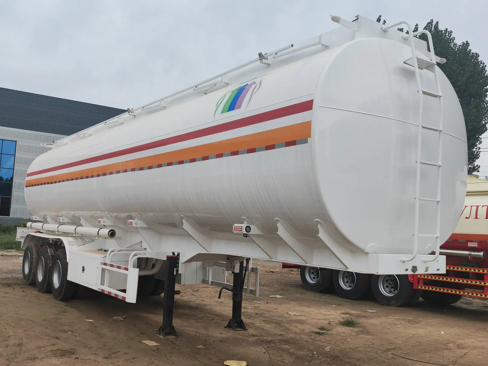 Lightweight Fuel Tank Structure for Semi Trailer