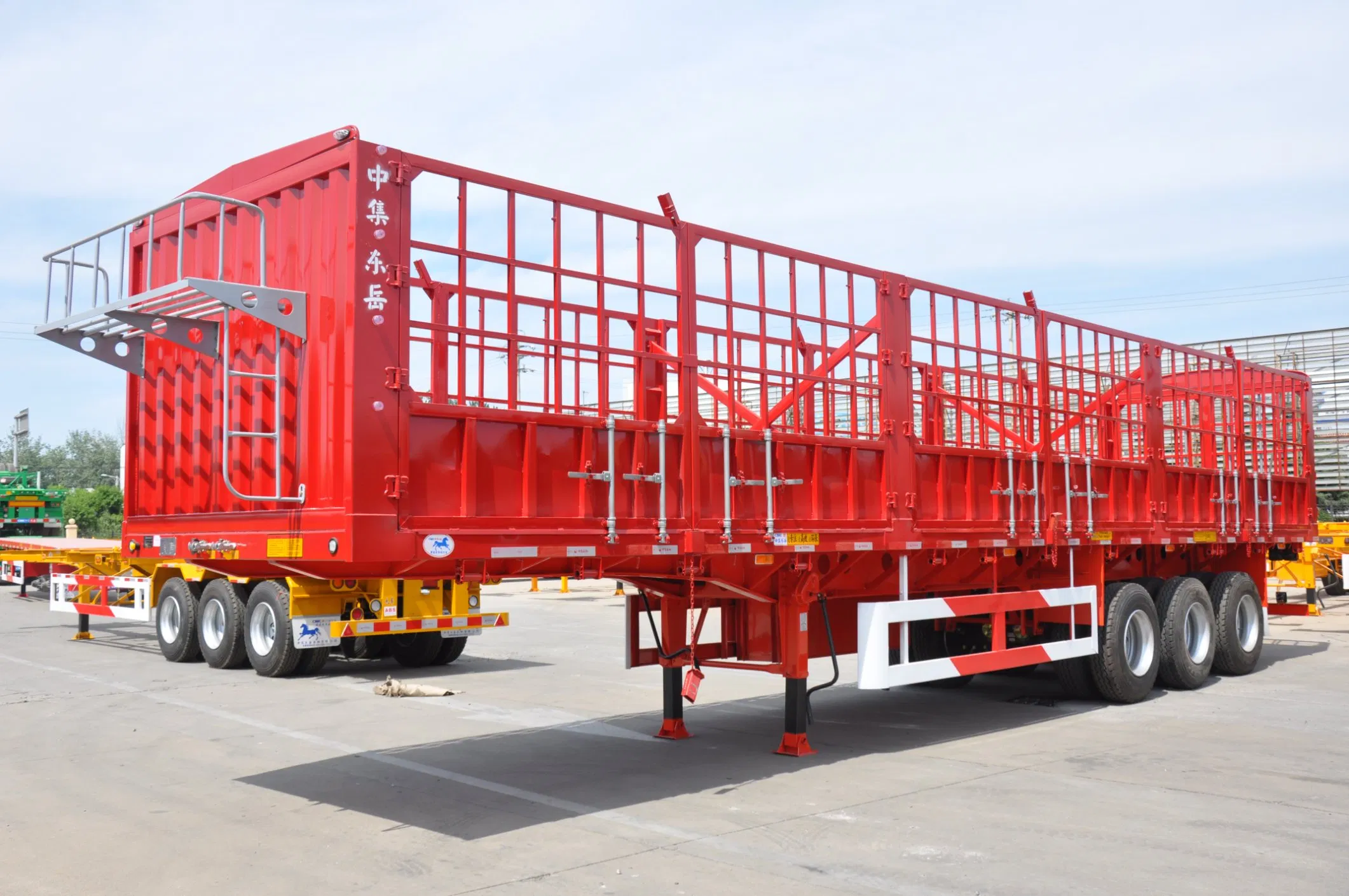 Vehicle Master 50 Ton 3 Axle Fence/Stake Truck Full Cargo Drop Side Wall Semi Trailer for Sales