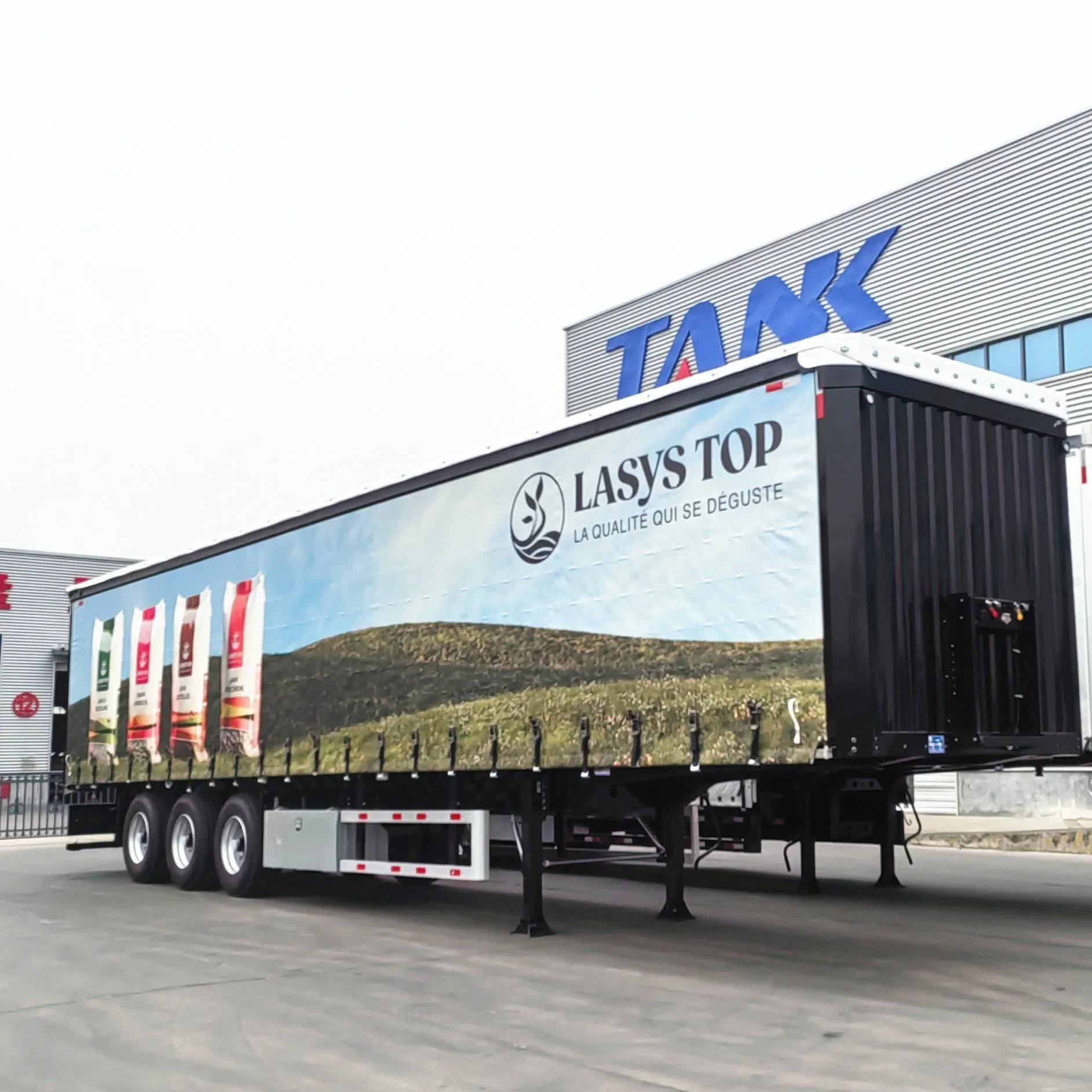 53FT 45FT 3 Axle 40ton Cargo Box Dry Van PVC Fabric Water-Proof Curtain Side Truck Semi Trailer with BPW Air Suspension for Russia Market