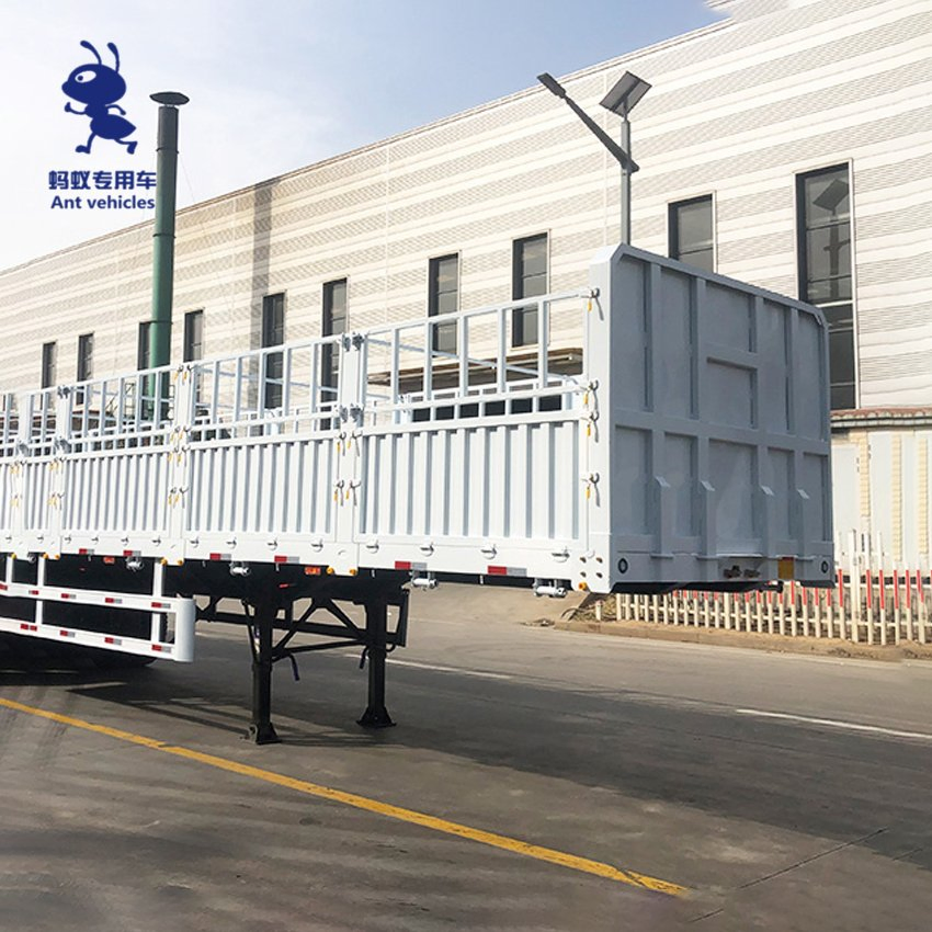 New Product Fence Semi-Trailer for Transportation of Pig Cow and Sheep