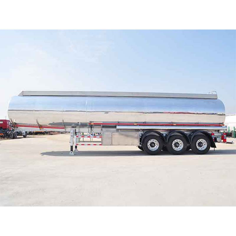 Semi Trailer Fuel Tank for Seaport Container Ship Fueling 3 Axle Oil Fuel Tank Semi Trailer