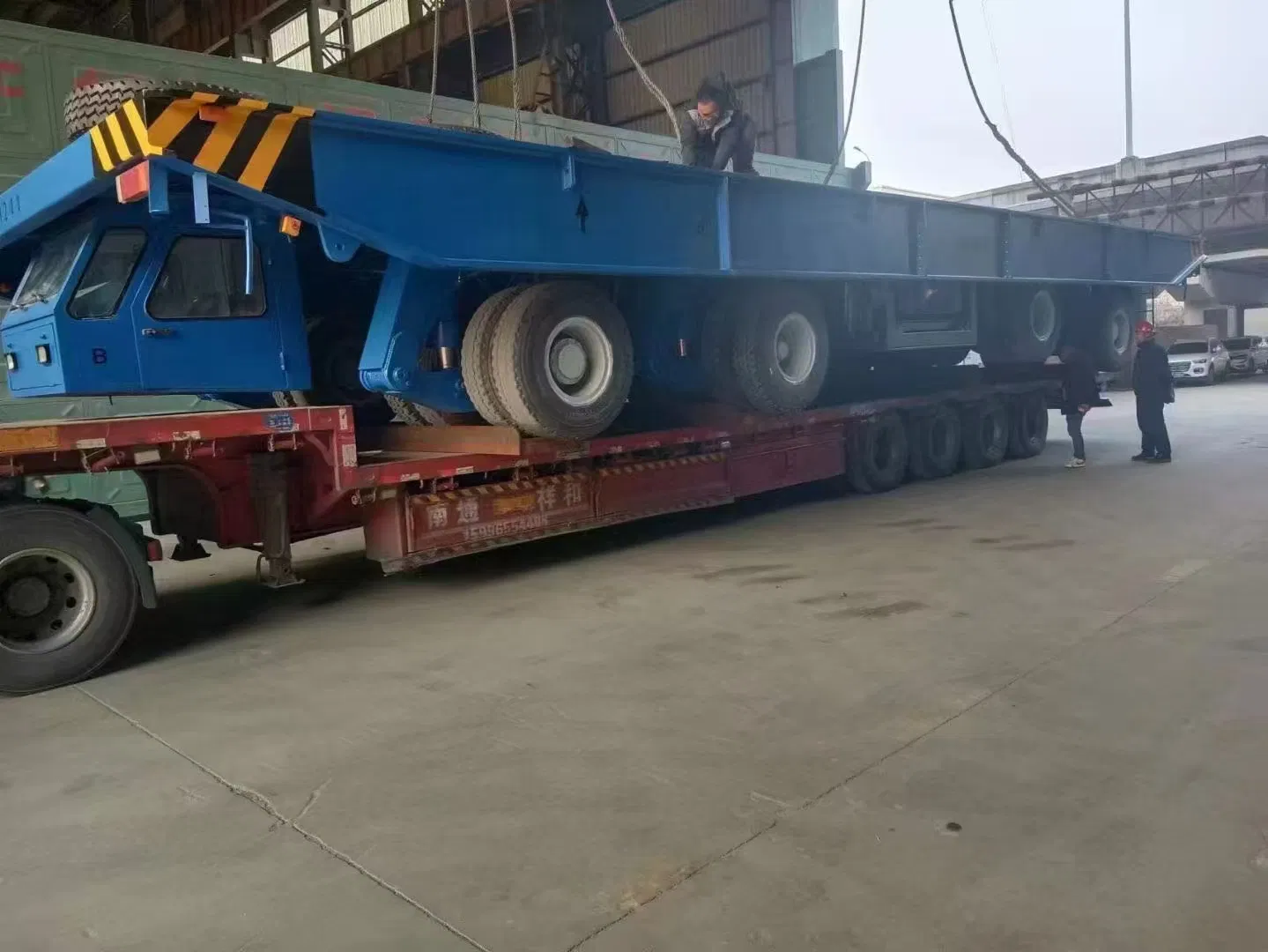 6 Axle Lowbed Traile Hydraulic 200t Heavy-Duty Flat Transporter Modular Trailer for Machinery and Equipment Transportation Goethe Walked on His Own Semi Trailer