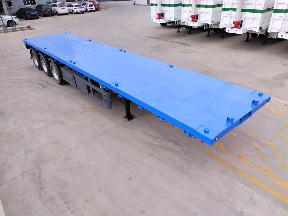 Manufacture Longq Heavy Duty 3 Axles 20FT 40FT 40 Feet Container Chassis Flatbed Cargo Transport Truck Semi Trailer for Sale