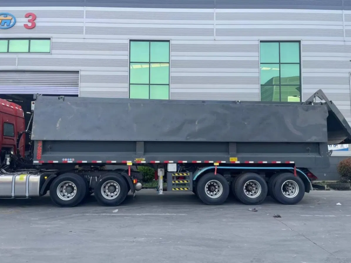 Semi-Trailer for Grain and Forage Transport, Moving Crawler Translation or Hinged Self-Unloading, Rain Water Proof Roof Closed Remotely by U Box