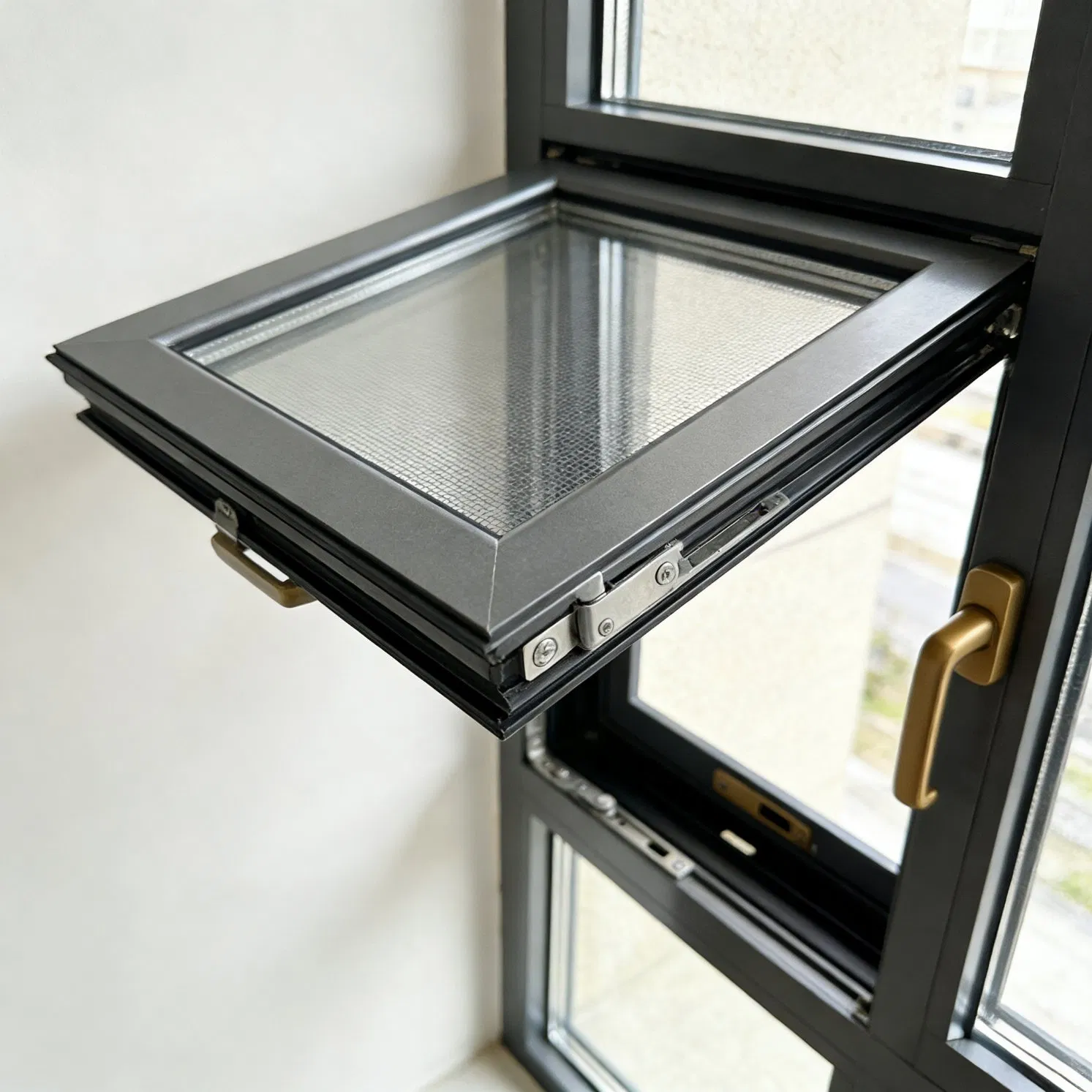 Ventana de toldo de aluminio aislante térmico, con apertura hacia afuera y tilting hacia adentro, anti caída