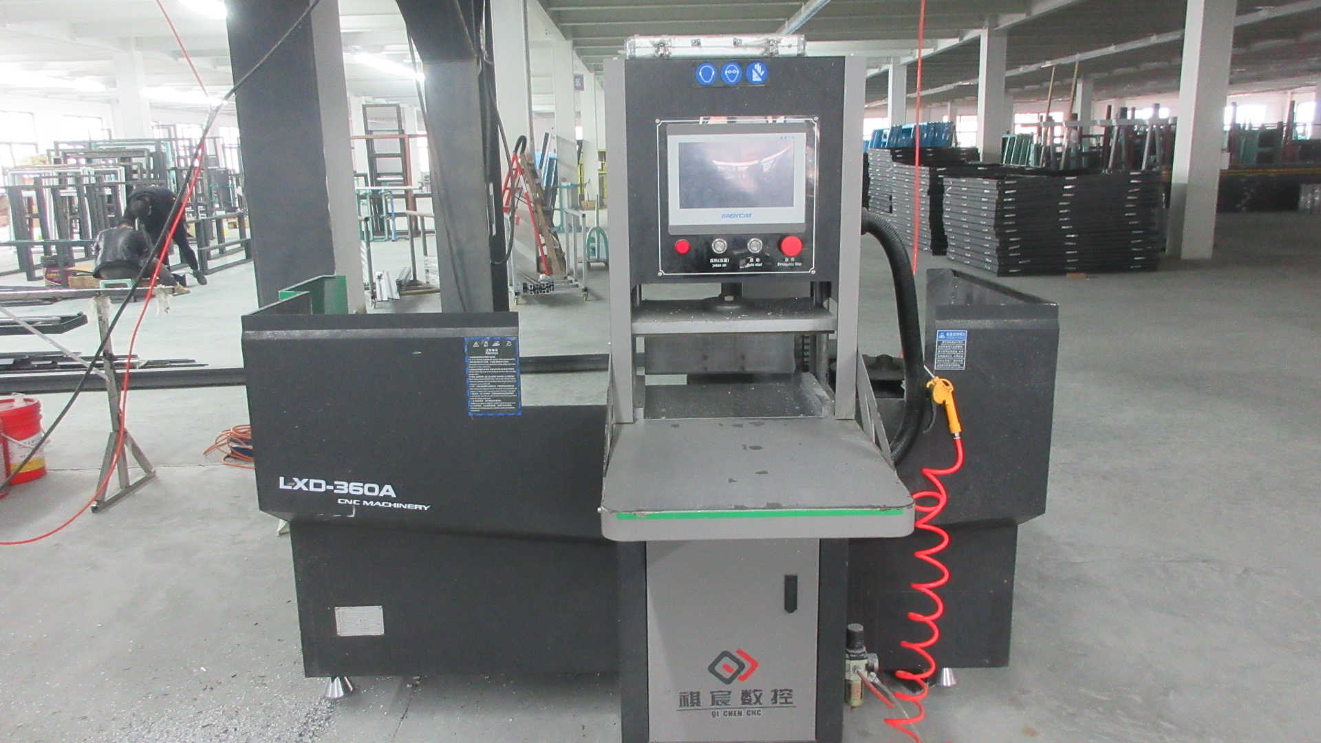 Mecanizado CNC de componentes de ventanas IHI Windows