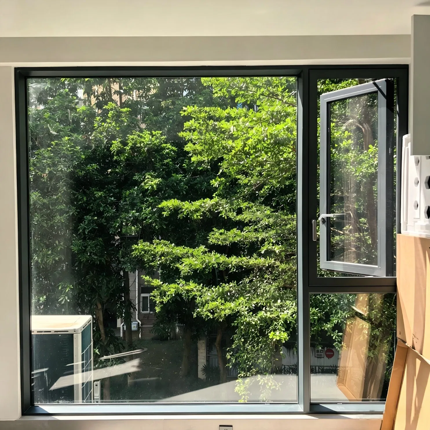 Ventana de Casement de Aluminio Doble Acristalamiento con Ruptura Térmica Ahorro Energético