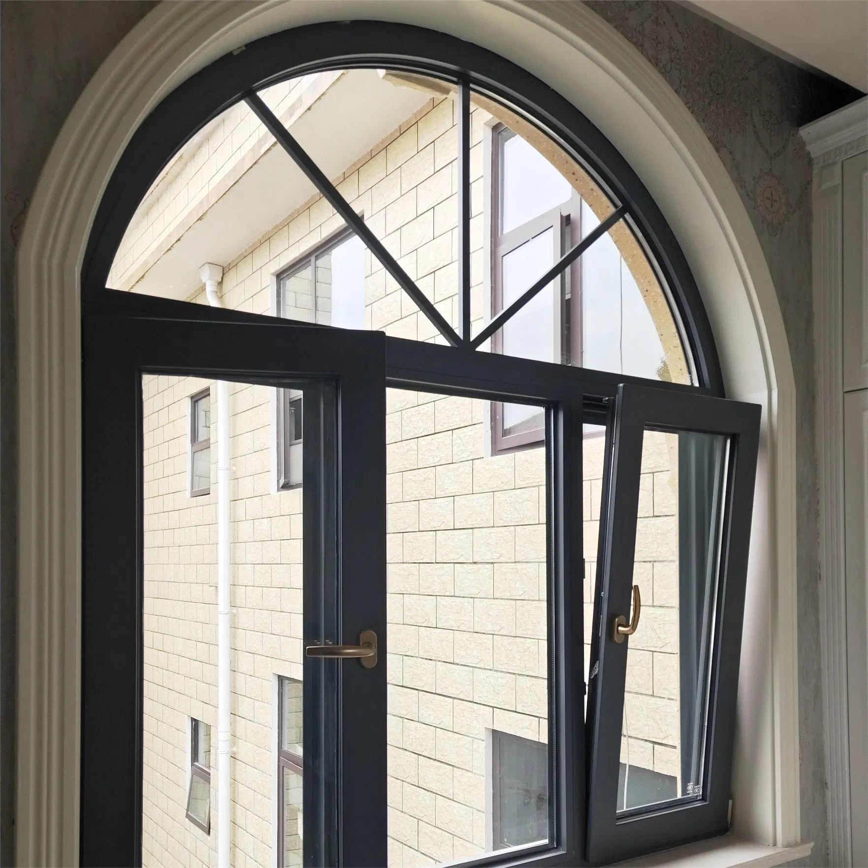 Mejor diseño de ventana redonda de aluminio con arco, oscilobatiente y abatible, con reja y doble acristalamiento para iglesia, restaurante, tienda y hotel