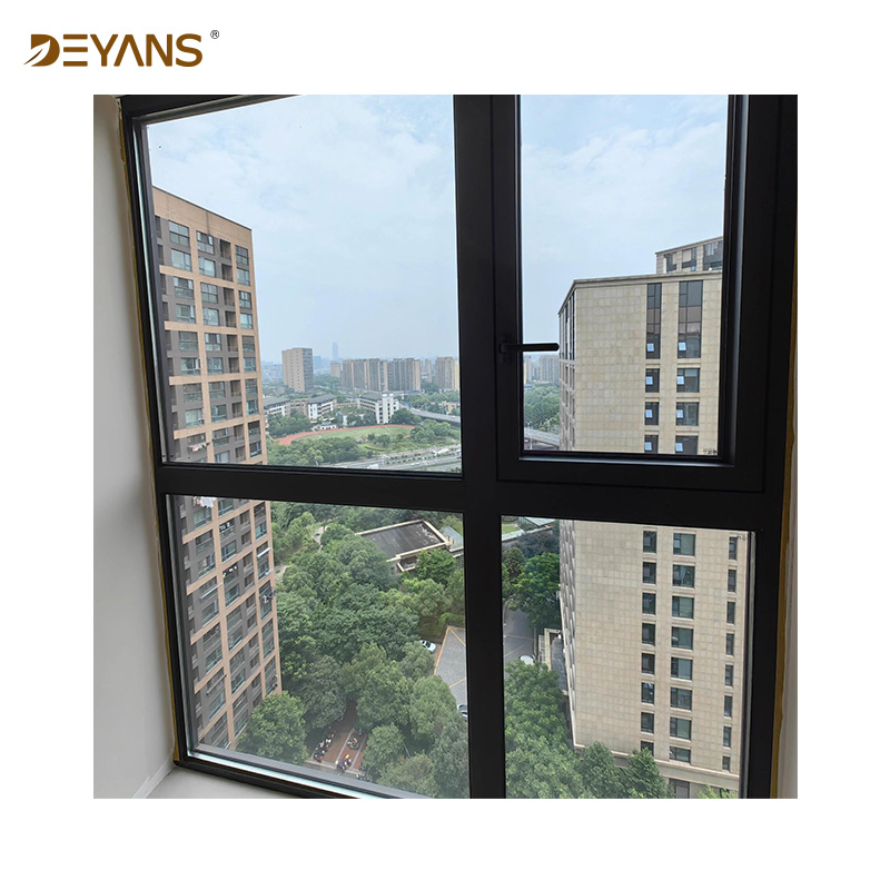 Ventana oscilante de aluminio negro con doble acristalamiento
