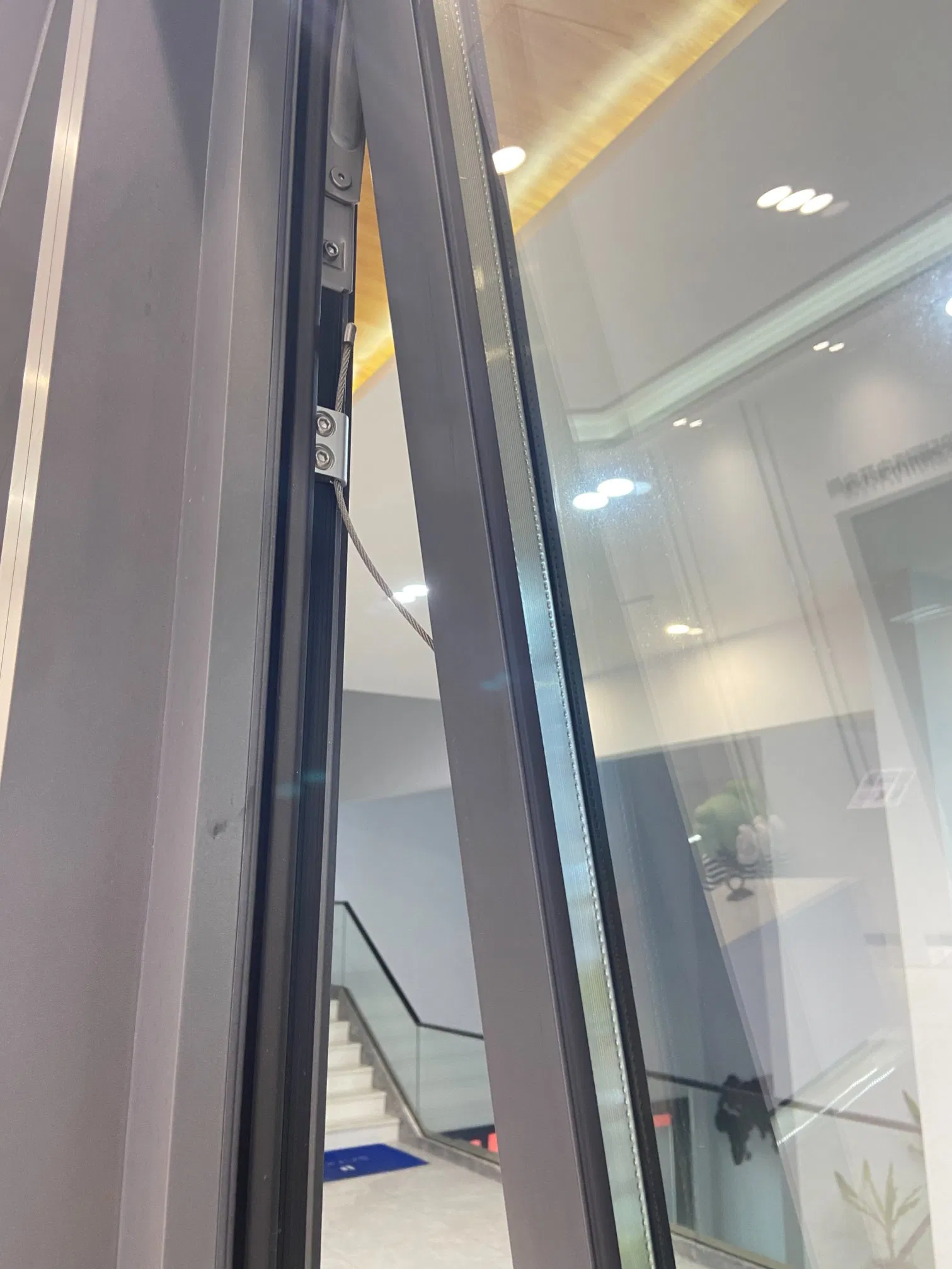 Materiales de construcción buen precio alto rendimiento ventana de toldo de aluminio con doble acristalamiento