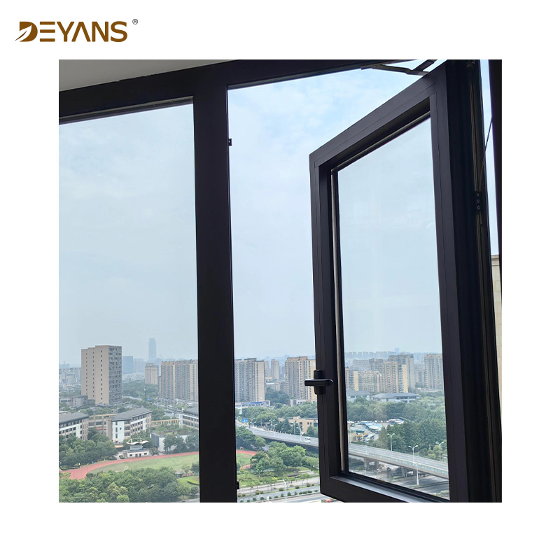 Ventana oscilante de aluminio negro con doble acristalamiento