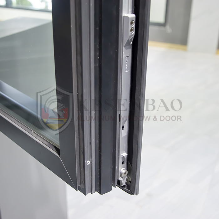 Ventana de aluminio de dos hojas tipo oscilobatiente con doble acristalamiento