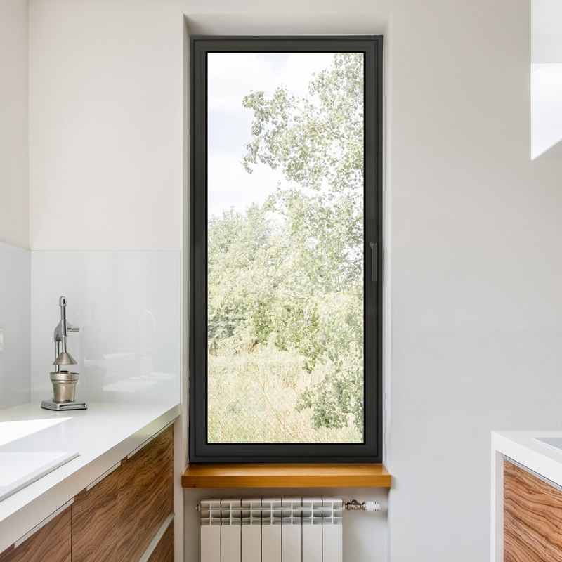 Ventana de casement de aluminio mejorada en seguridad que incorpora un sistema de cierre multipunto para una mayor seguridad