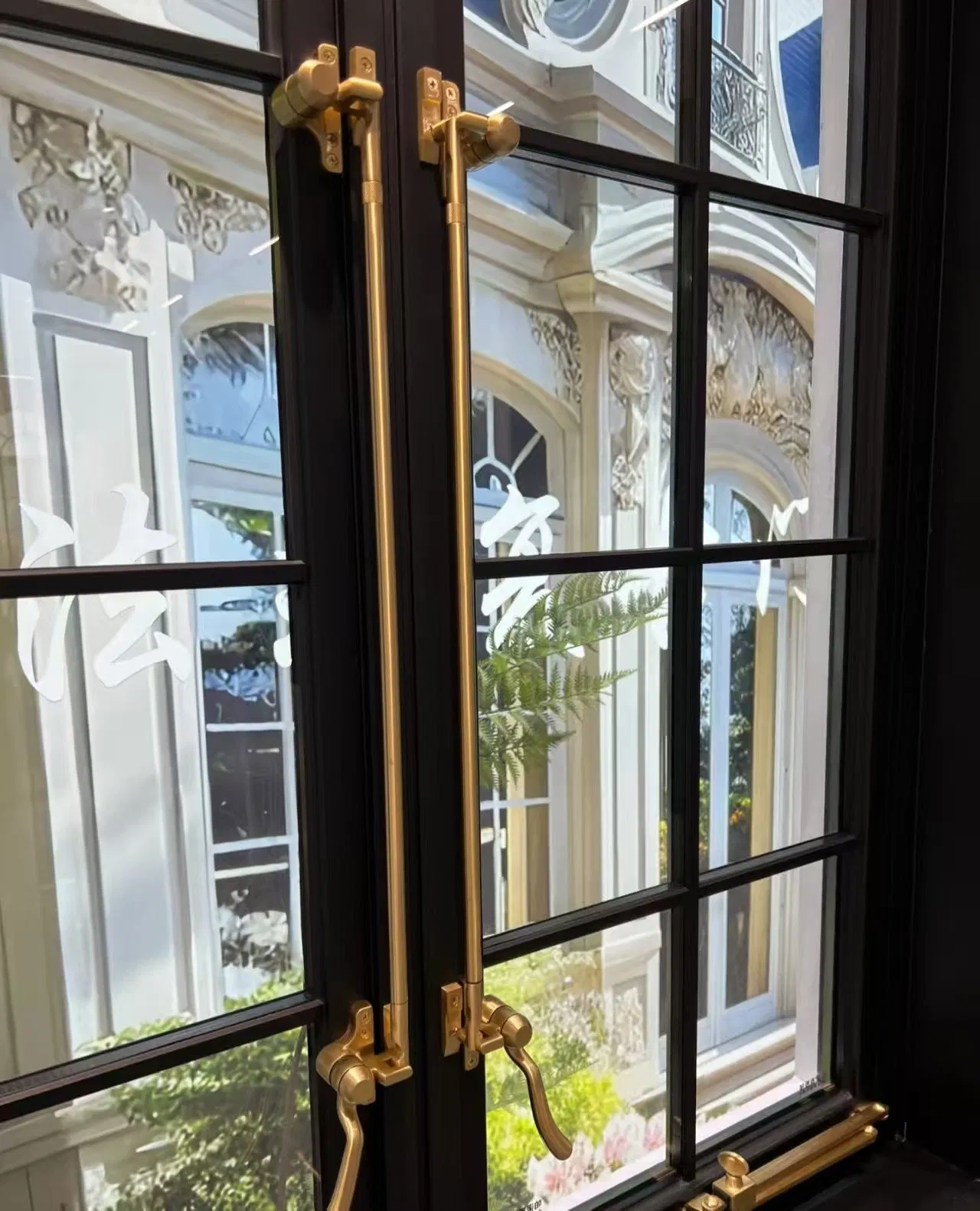 Ventana de casement de aluminio con ruptura térmica en estilo francés country retro con arco