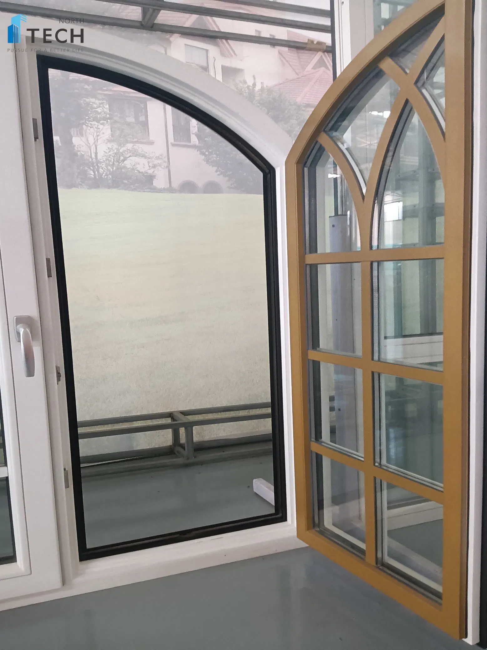 Diseño de Ventana Francesa de Madera Recubierta de Aluminio al por Mayor Ventana Arqueada con Patrón de Madera
