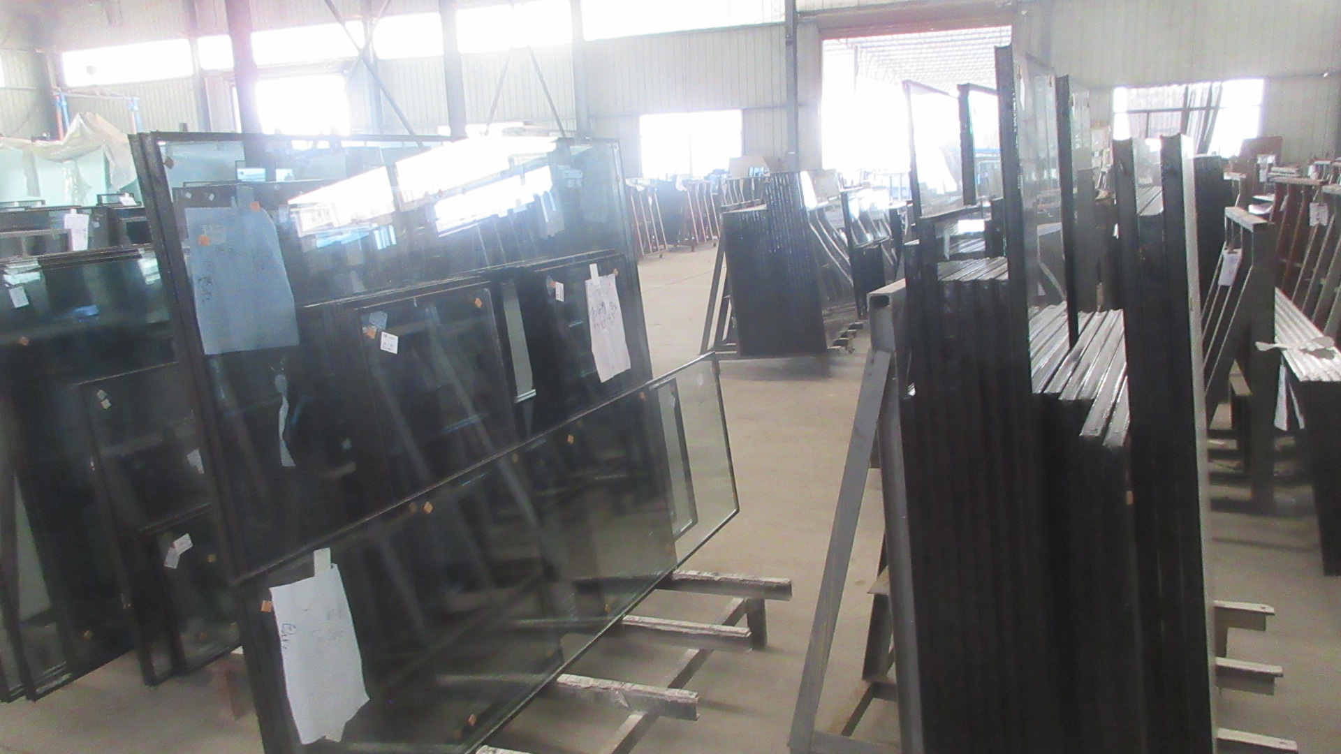 Producto terminado de ventana de aluminio IHI Windows lista para entrega