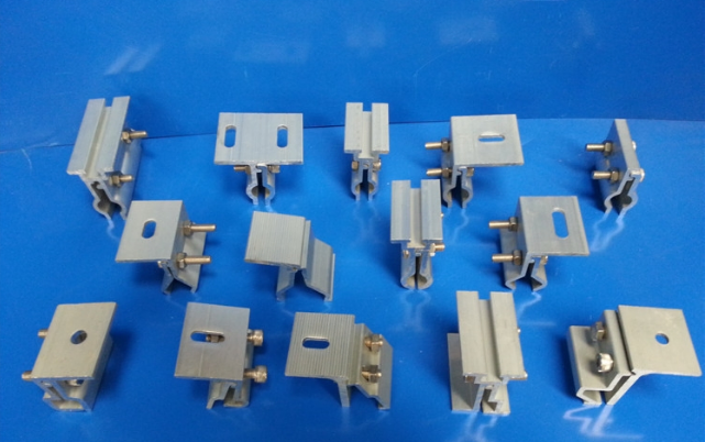 Roofing Clamp Detail