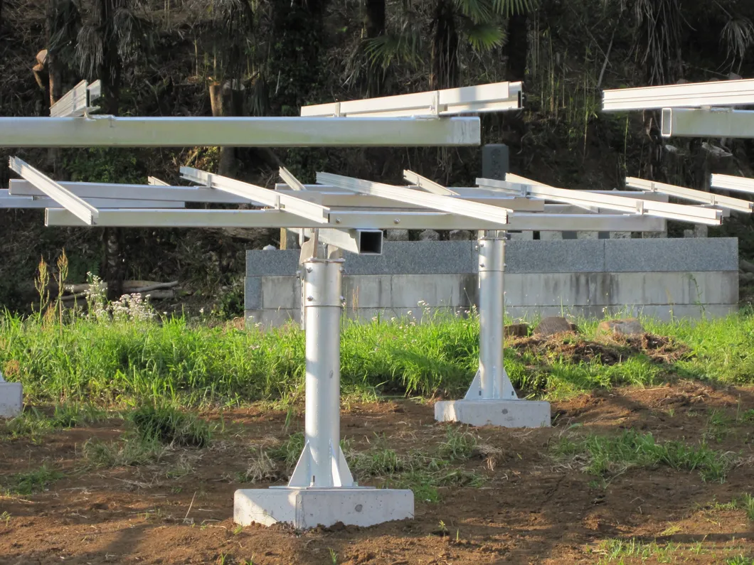 Ground Mounting Case 5