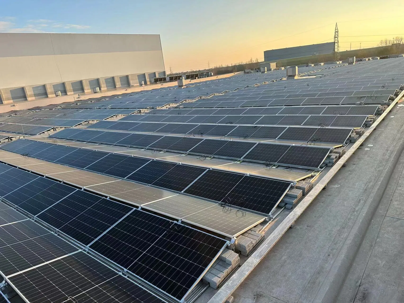 Aluminum Ballasted Solar Flat Roof Mounting Structure