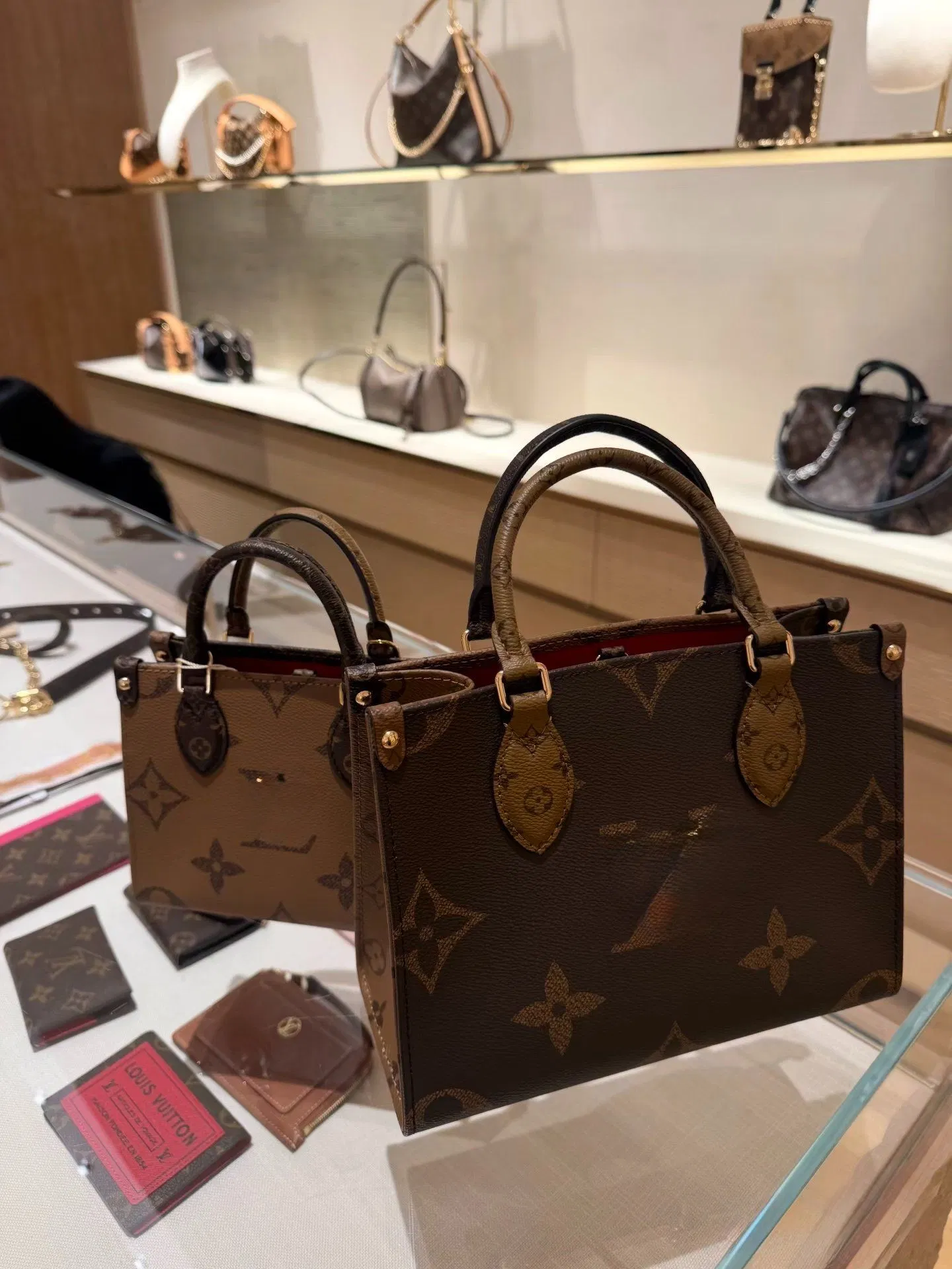 Super Clone 1:1 Louis Edition Sheepskin Clone Mirror 1:1 Crossover 5AAA Bag Business Bucket Handbag Designer Luxury Wholesale Women's Fashion Men's Leather Hand