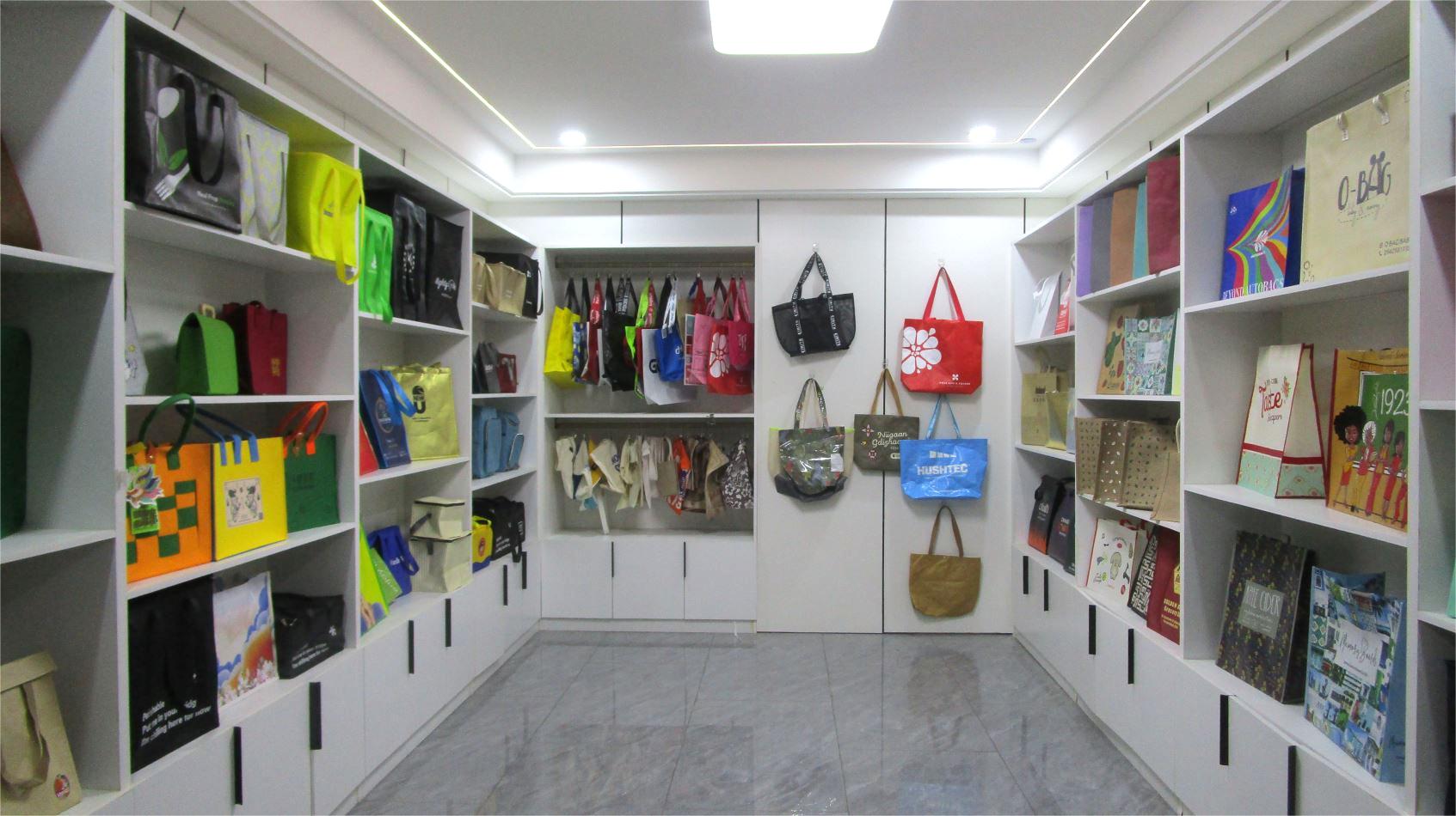 تصنيع الحقائب الخارجية وأكياس نمط الحياة - ILuv Bag