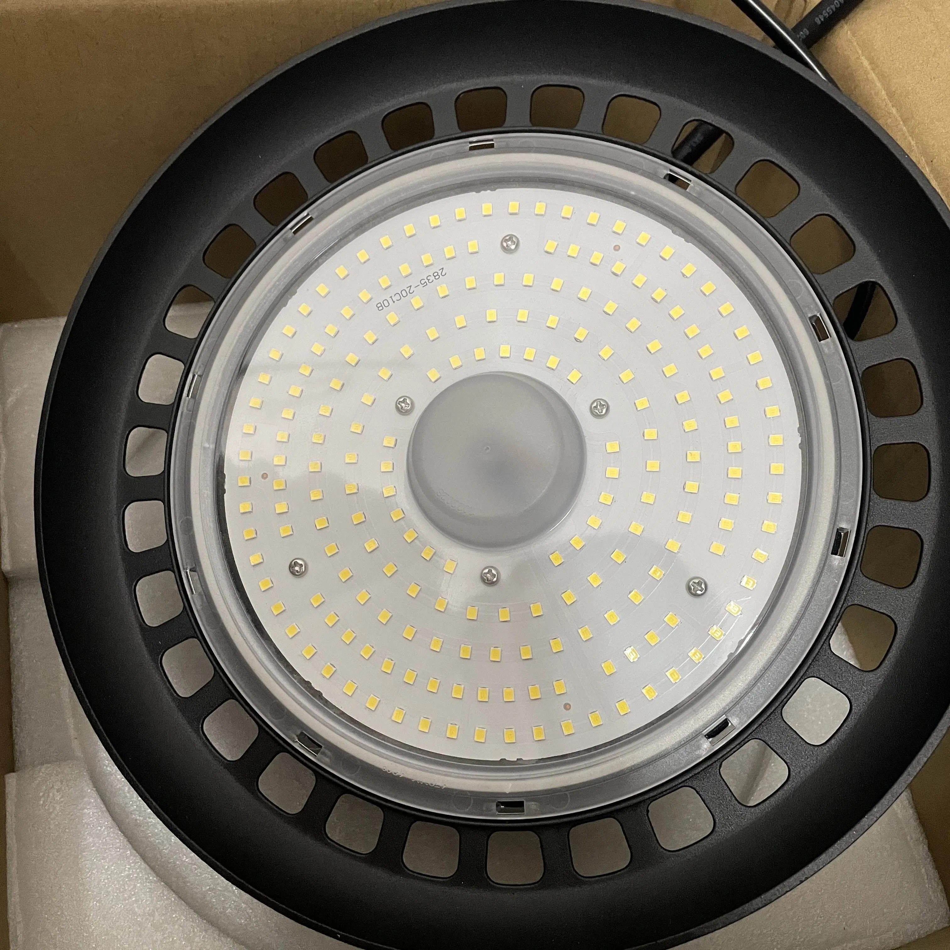 Industrial Warehouse Canopy 100W 150W UFO LED High Bay Light