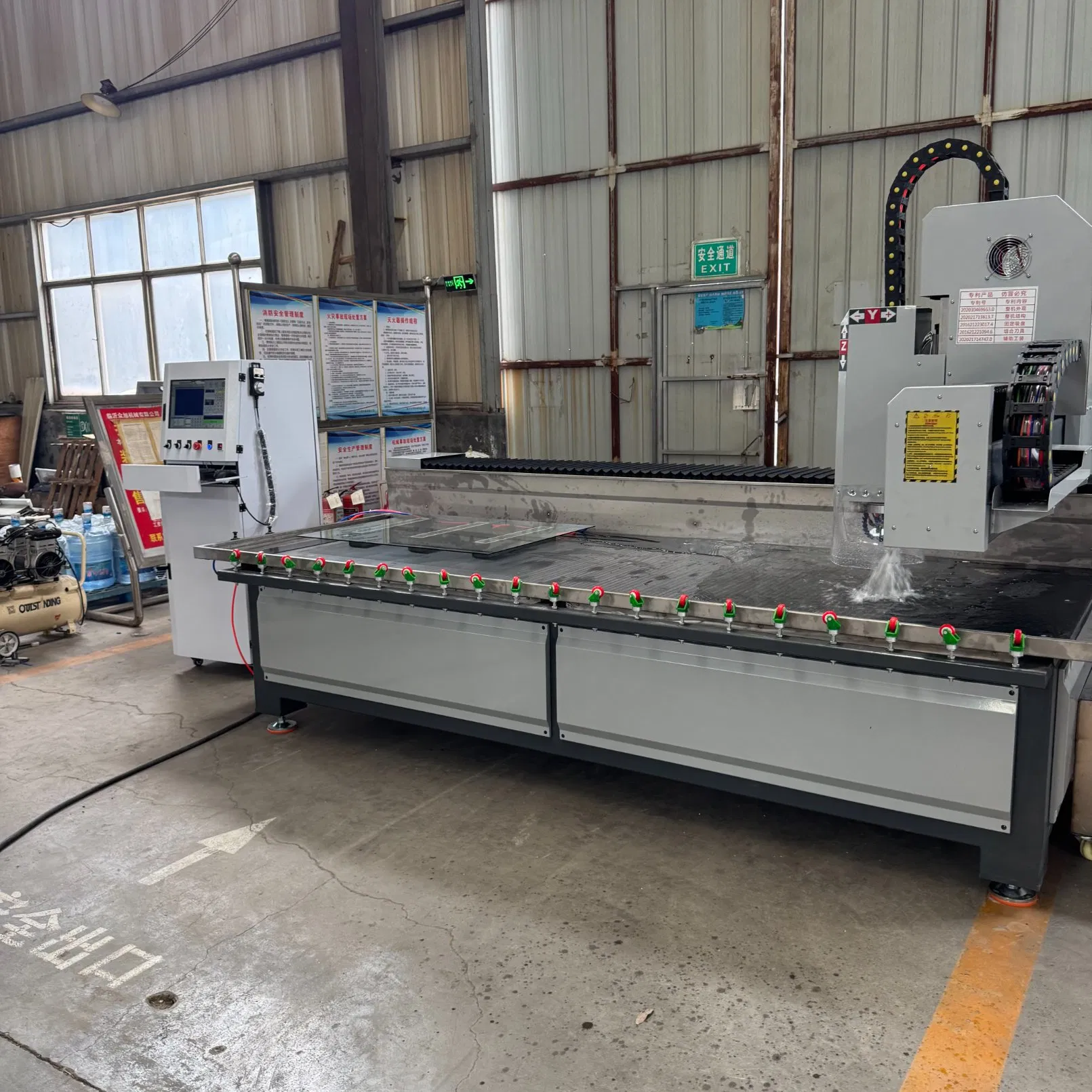 Low Price CNC 3 Axis Milling Machines Large Area Antomatic Cutting Machine Drilling Digging CNC Glass Milling Machine for Door Windows