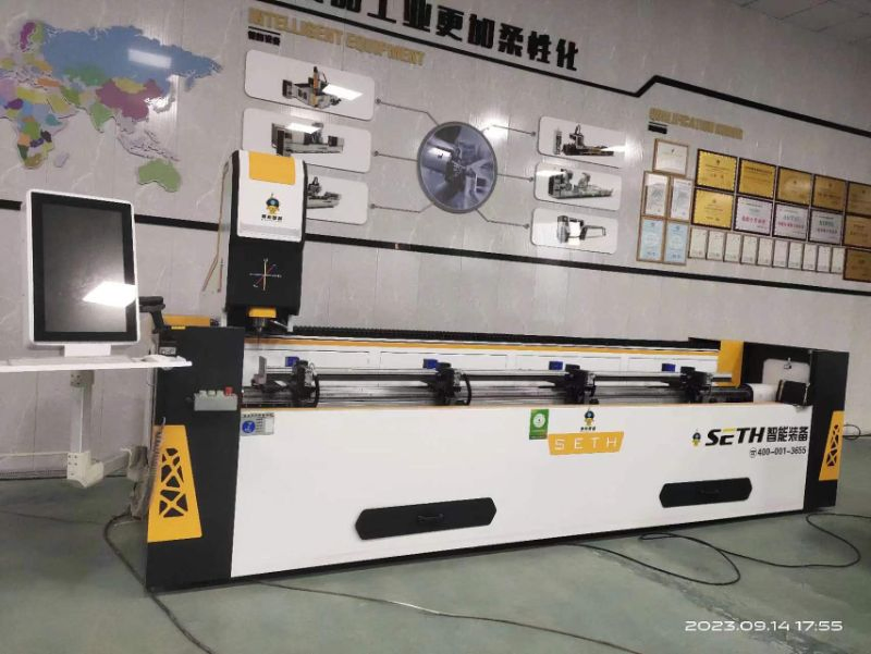 4 Axis Aluminium Drilling Milling Machine CNC Machining Center Window Door Making Machine Production Line Window Fabrication Machines Window Assembly Equipment