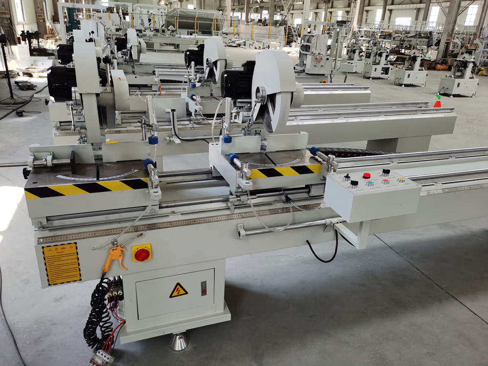 Nisen Wfh-2-4MD ISO CE UPVC Window Double Head Seamless Welding Machine Welding Equipment Plastic Profile Window Machinery