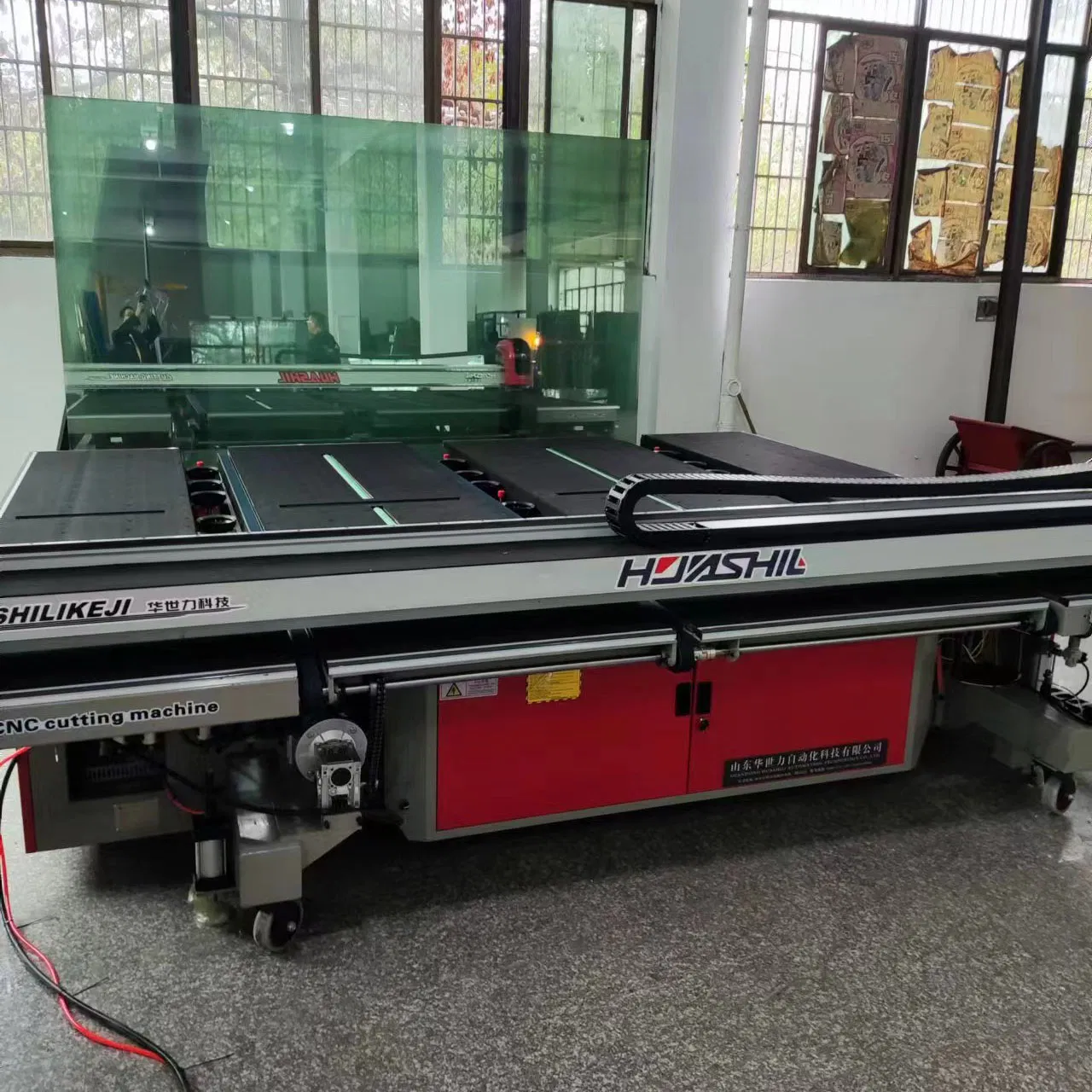 CNC Automatic Glass Processing Machine Loading Cutting Breaking on The One Table for Flat Glass Window Door with CE ISO