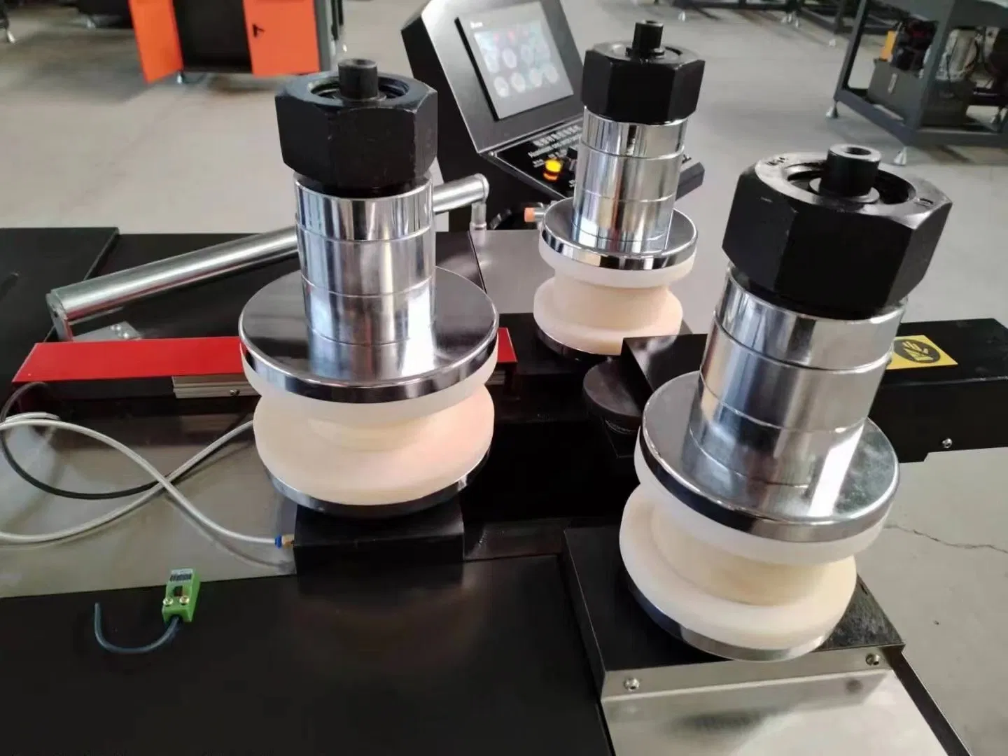 The CNC High-Precision Aluminum Profile Bending Machine Is Suitable for PVC/UPVC Plastic Profiles