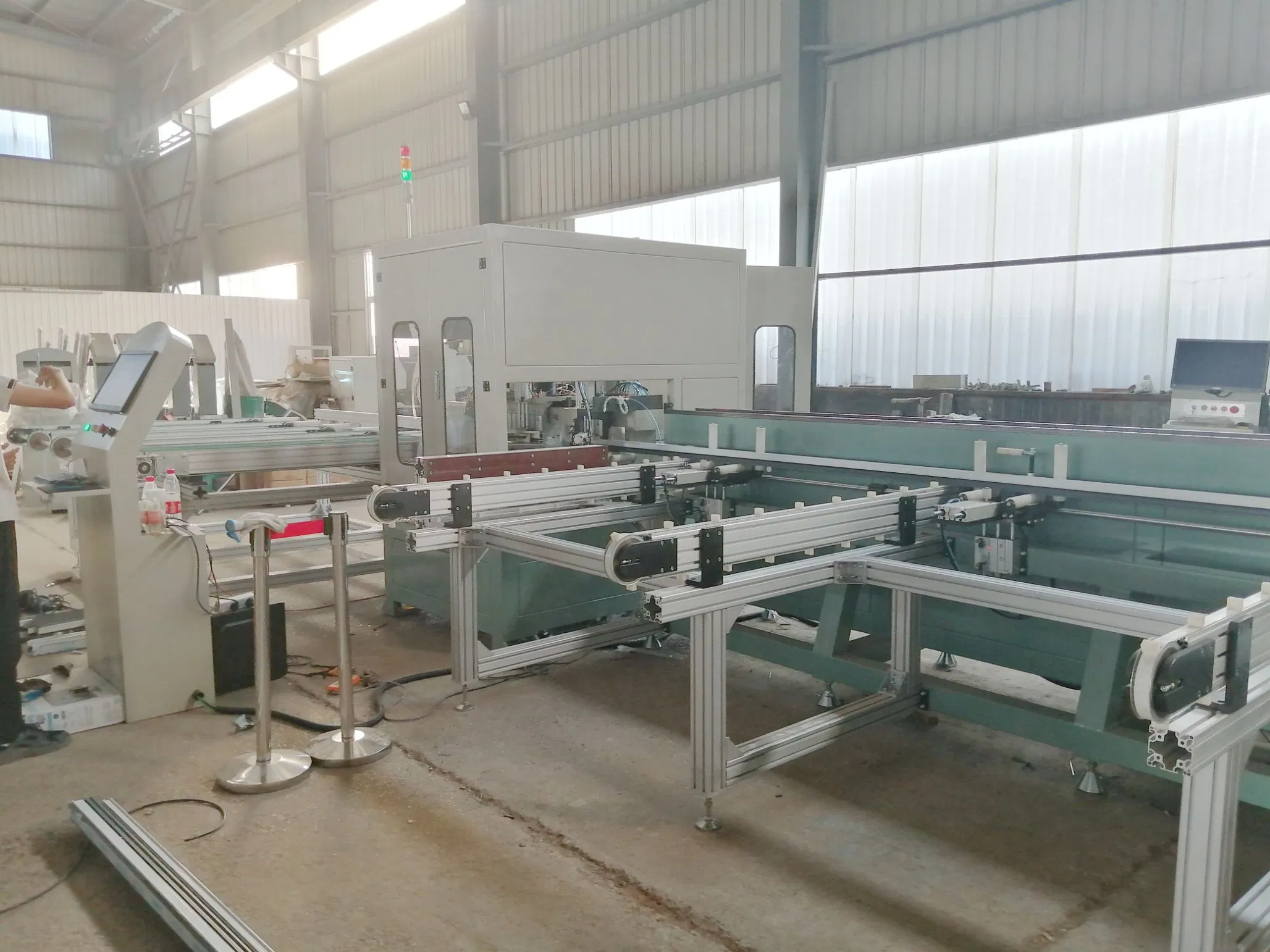 Aluminum Profile Intelligent CNC Cutting Miter Saw Machining Center for 45 Degree